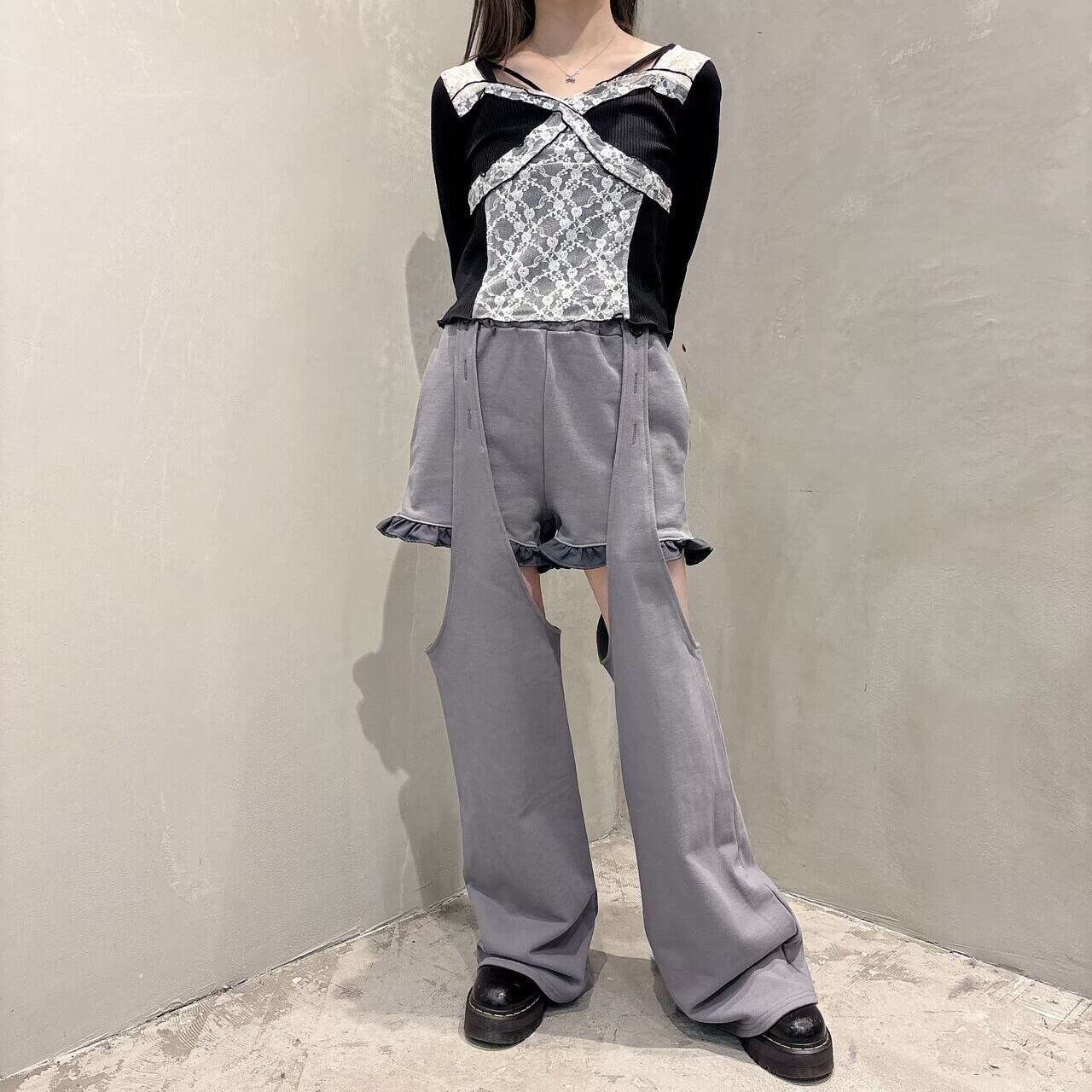 Staff：148cm ／GRAY