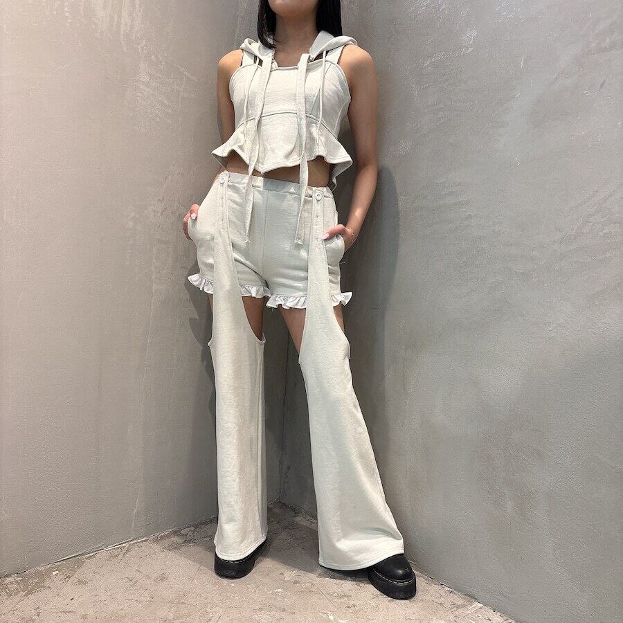 Staff：163cm ／IVORY