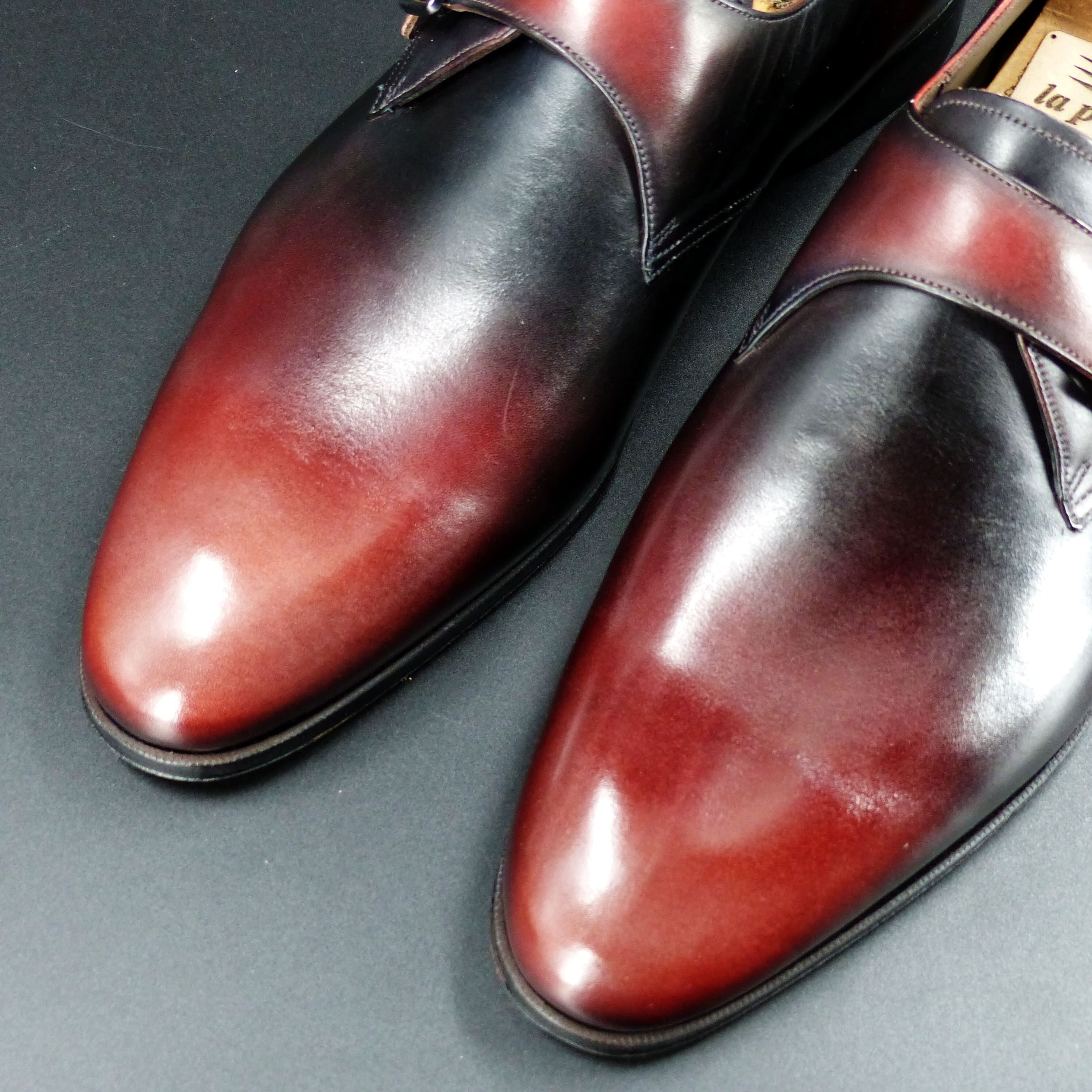 上品なフォルムの英国調ラウンドトゥ