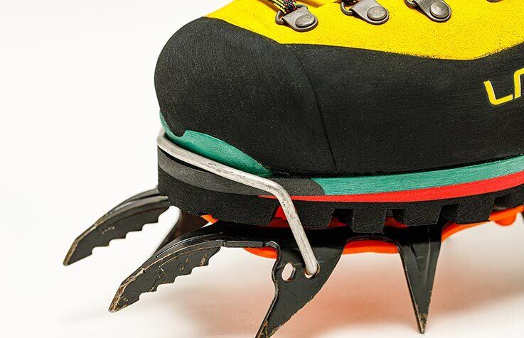 ワンタッチ式クランポンに対応する無駄のないコバデザイン