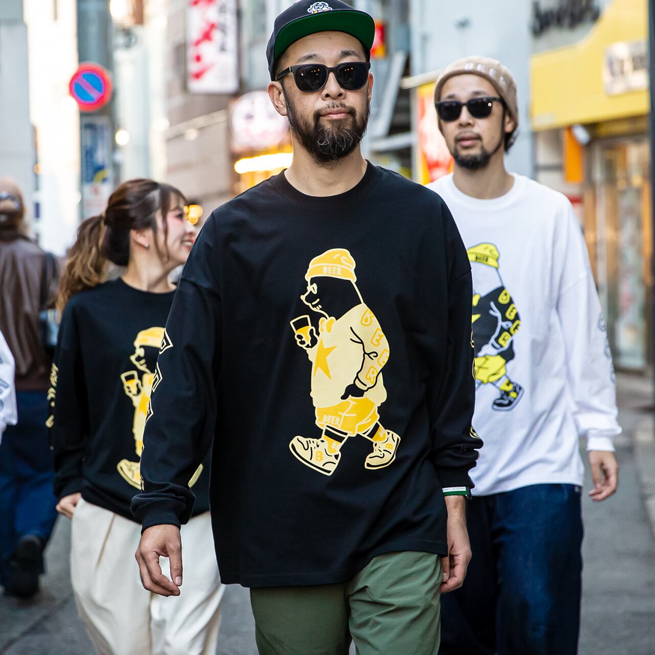 黒：182cm：Lサイズ／白：184cm：XLサイズ