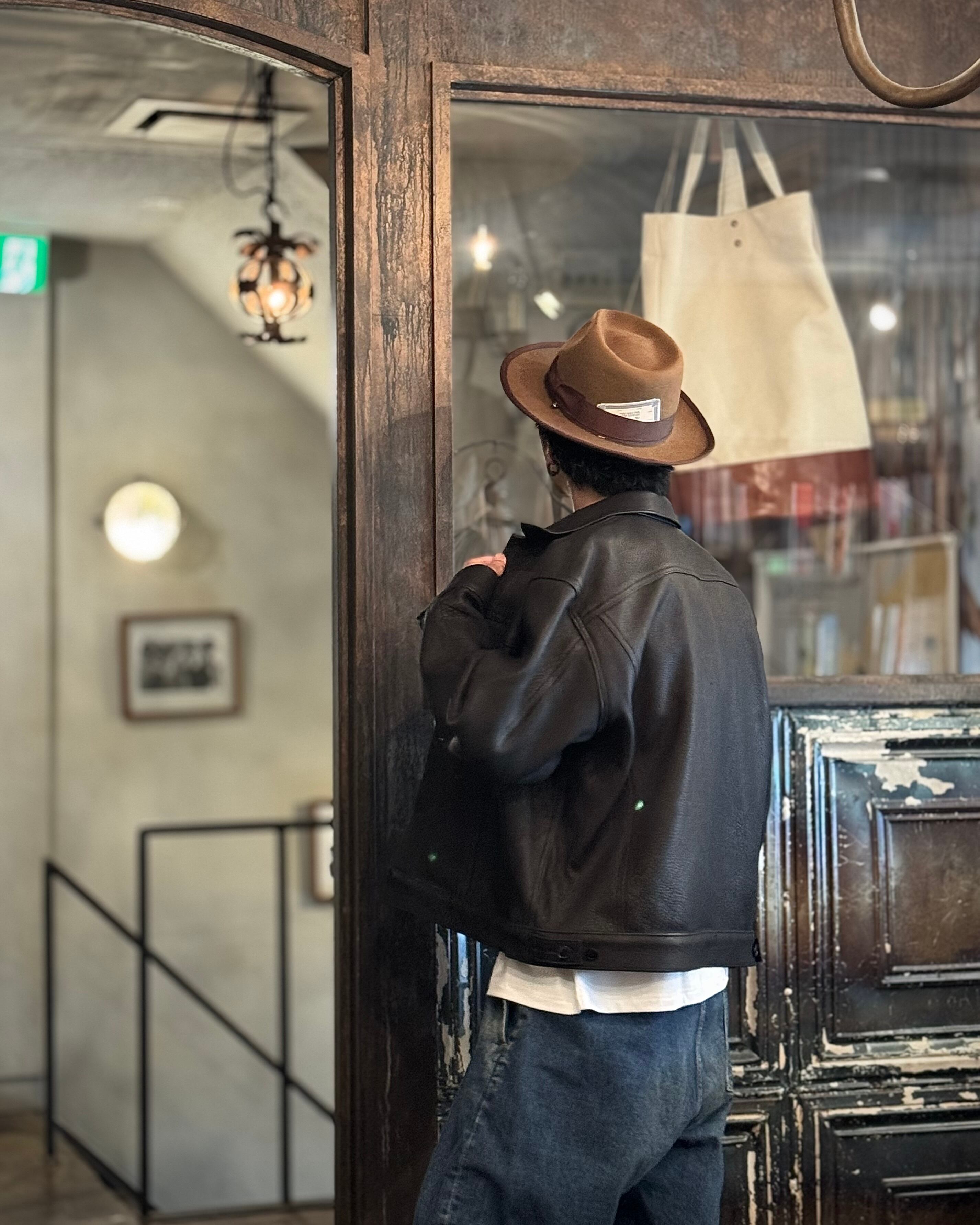 177cm  60kg  46サイズ着用