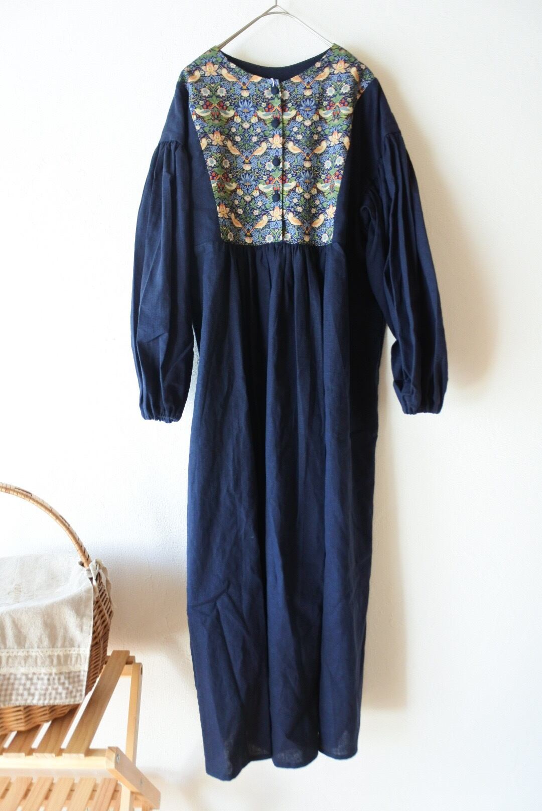 ネイビー×ストロベリーシーフ