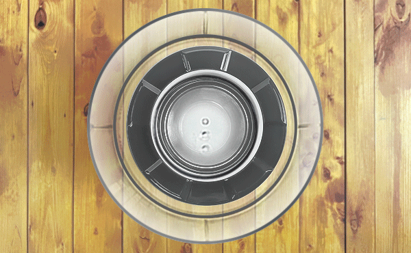 2つのドリップ穴は最適な注湯ができるようにレイアウト