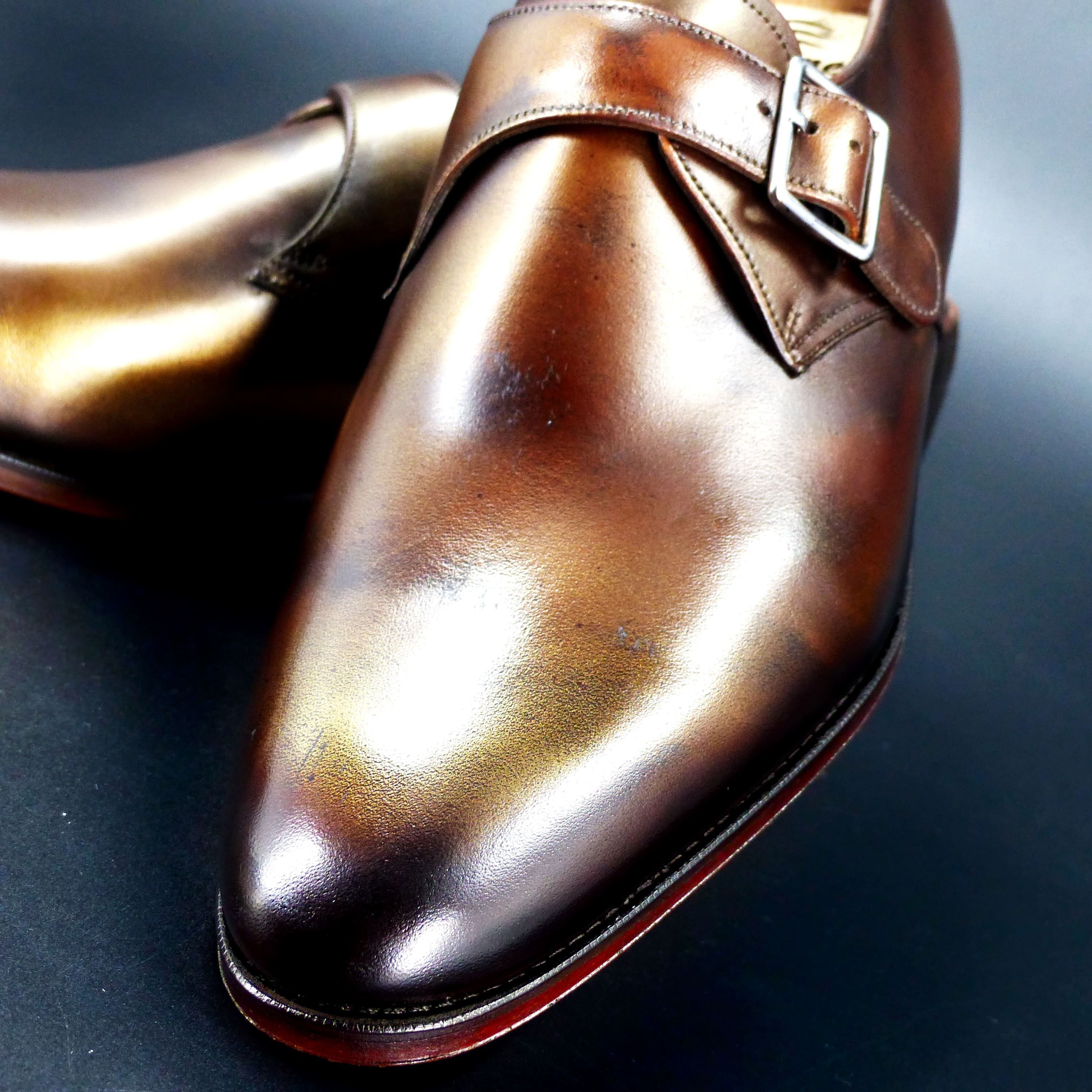 上品なフォルムの英国調ラウンドトゥ