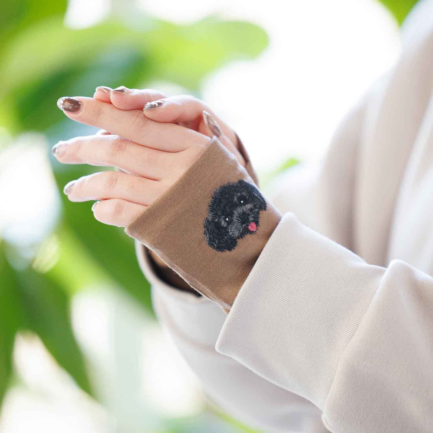 愛くるしい黒トイプードル