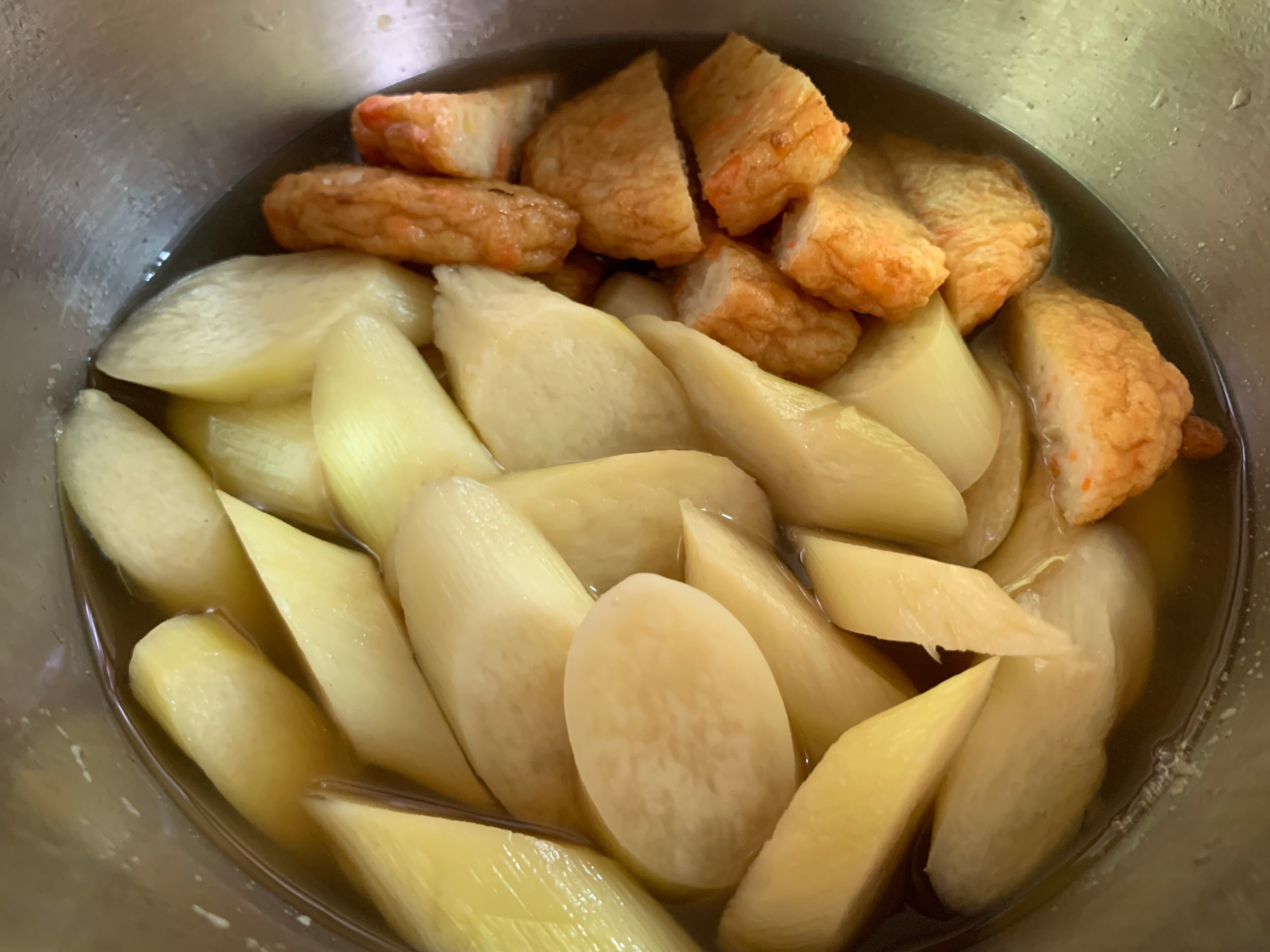極厚切り　マコモと練り物の煮物