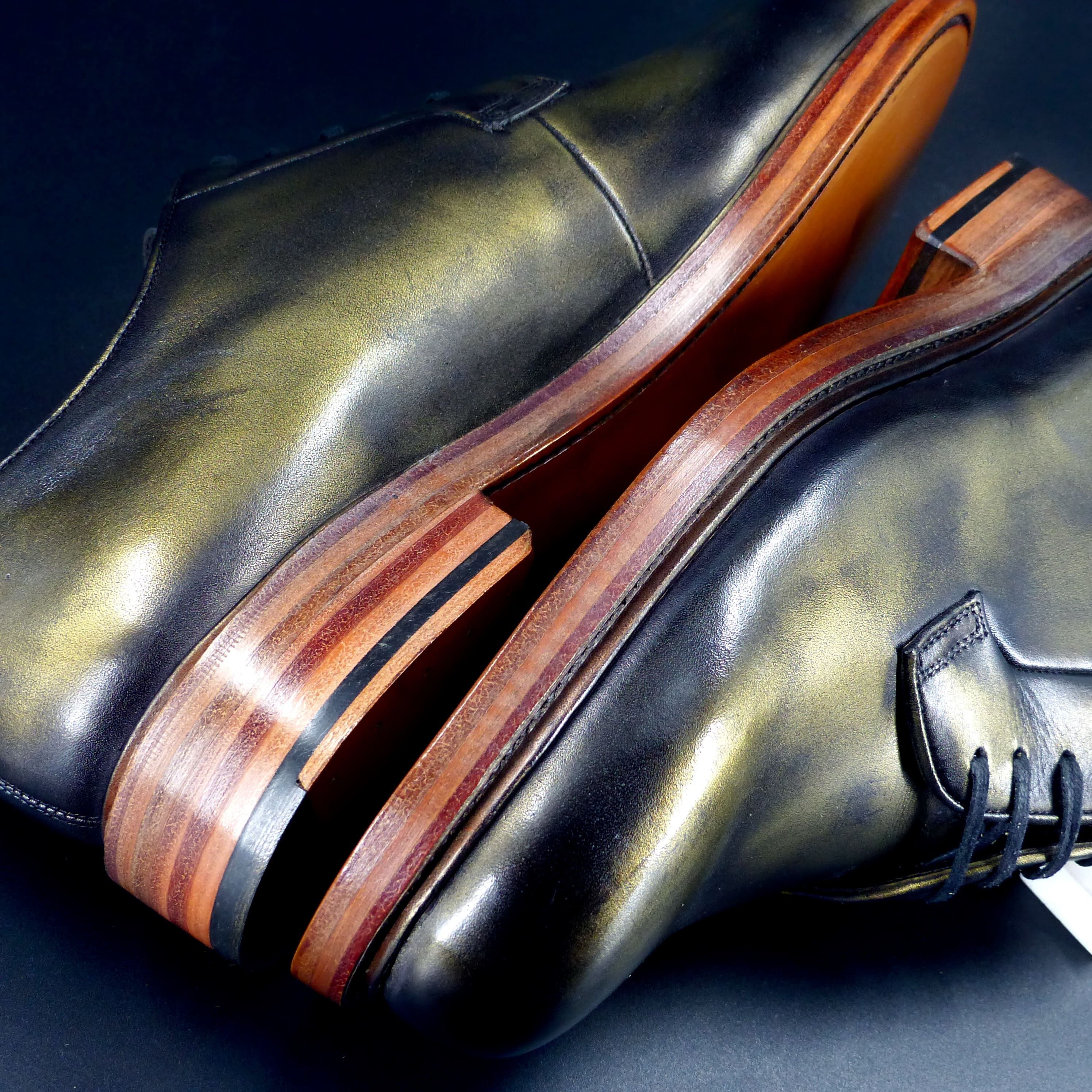 磨き抜かれた美コバのＷレザーソール