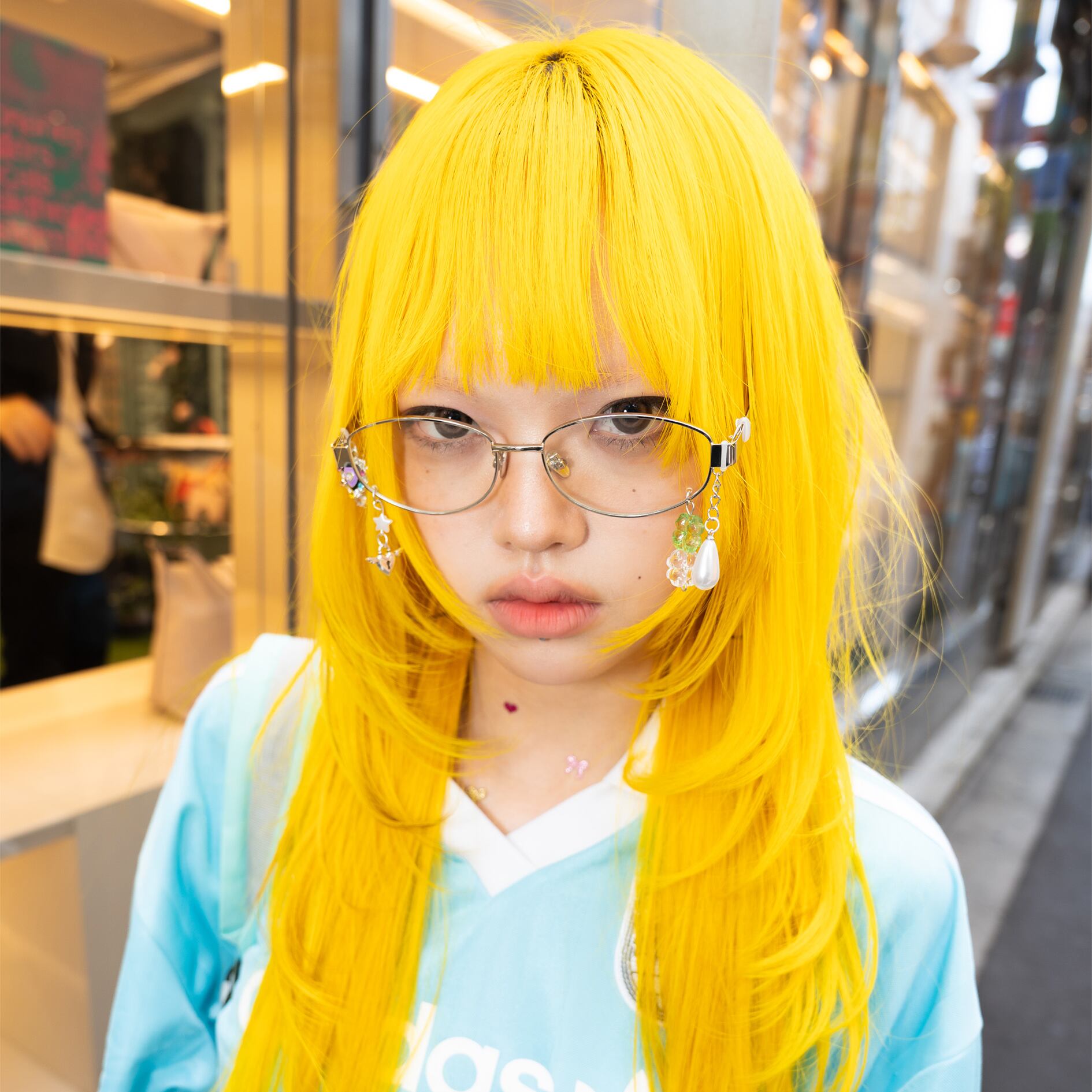 シルバーフレーム×クリアレンズ