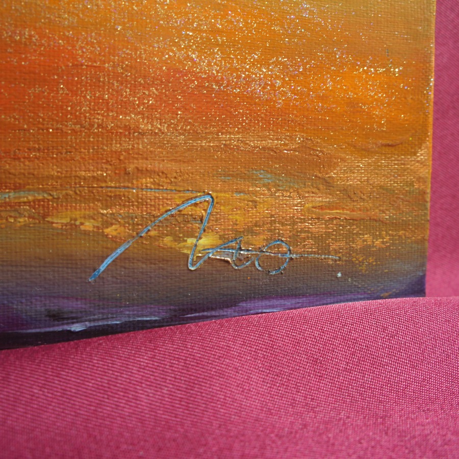 Hand-painted by infinity artist NAO, Japan.