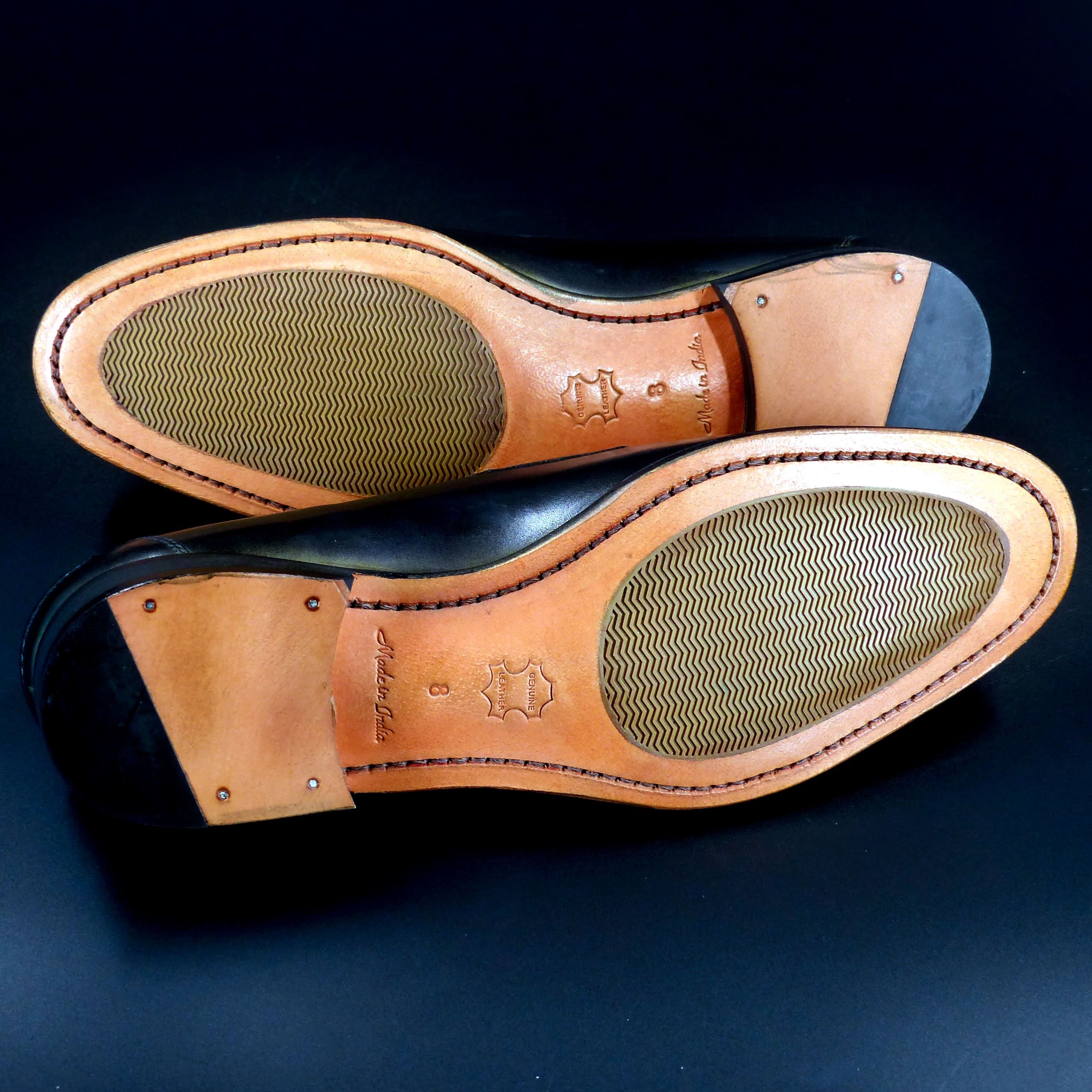 滑りにくいラバー付きレザーソール