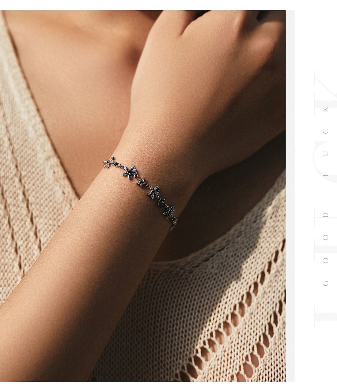 おしゃれ キラキラ フラワー ブルー×シルバー ブレスレット | FANCY