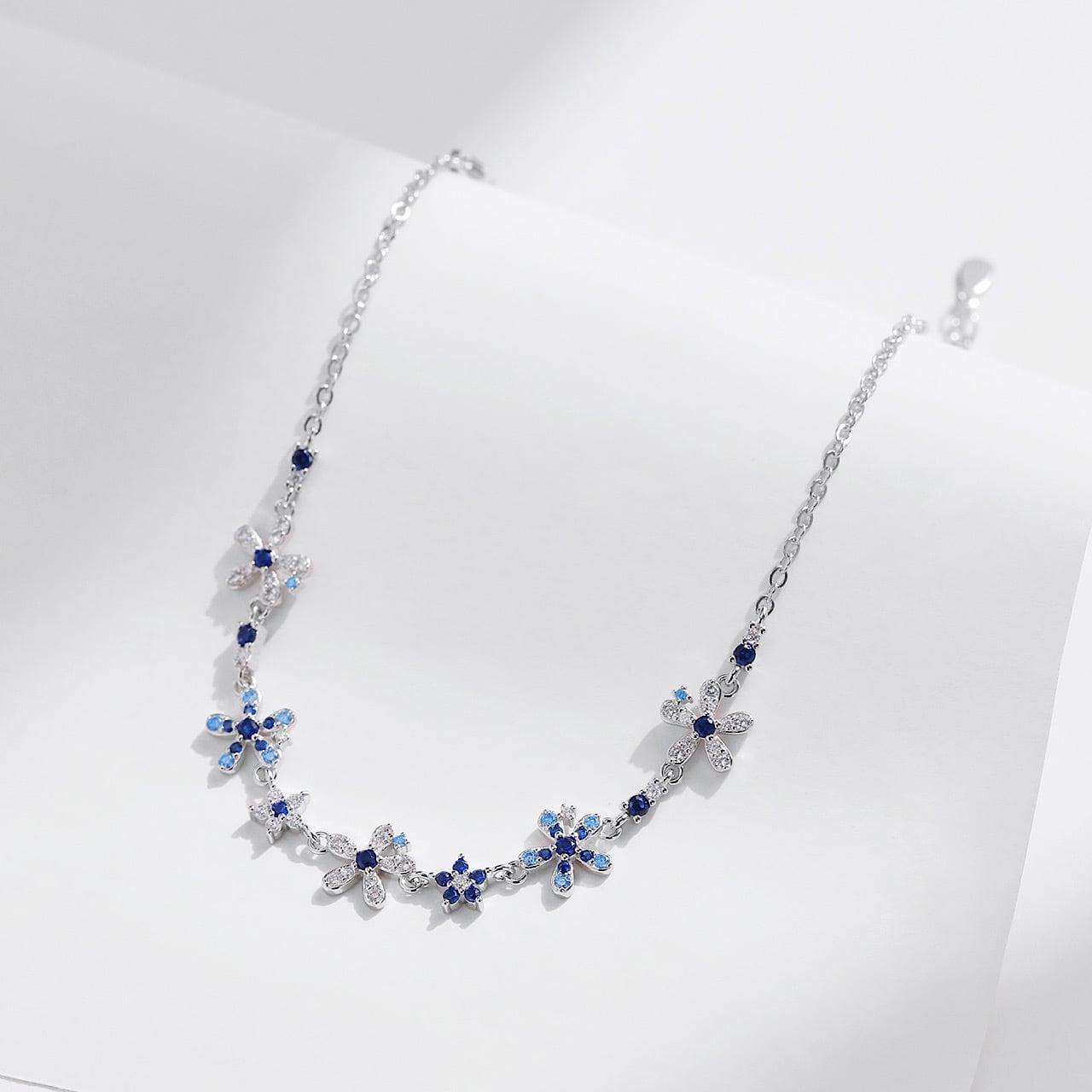 おしゃれ キラキラ フラワー ブルー×シルバー ブレスレット | FANCY