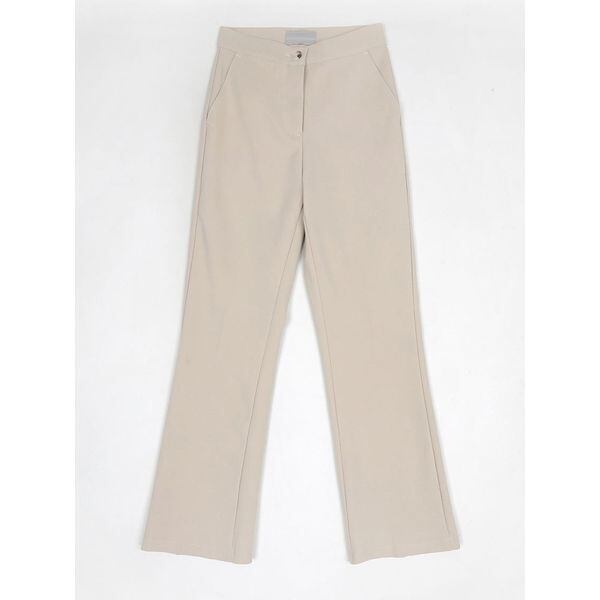 ライトベージュ