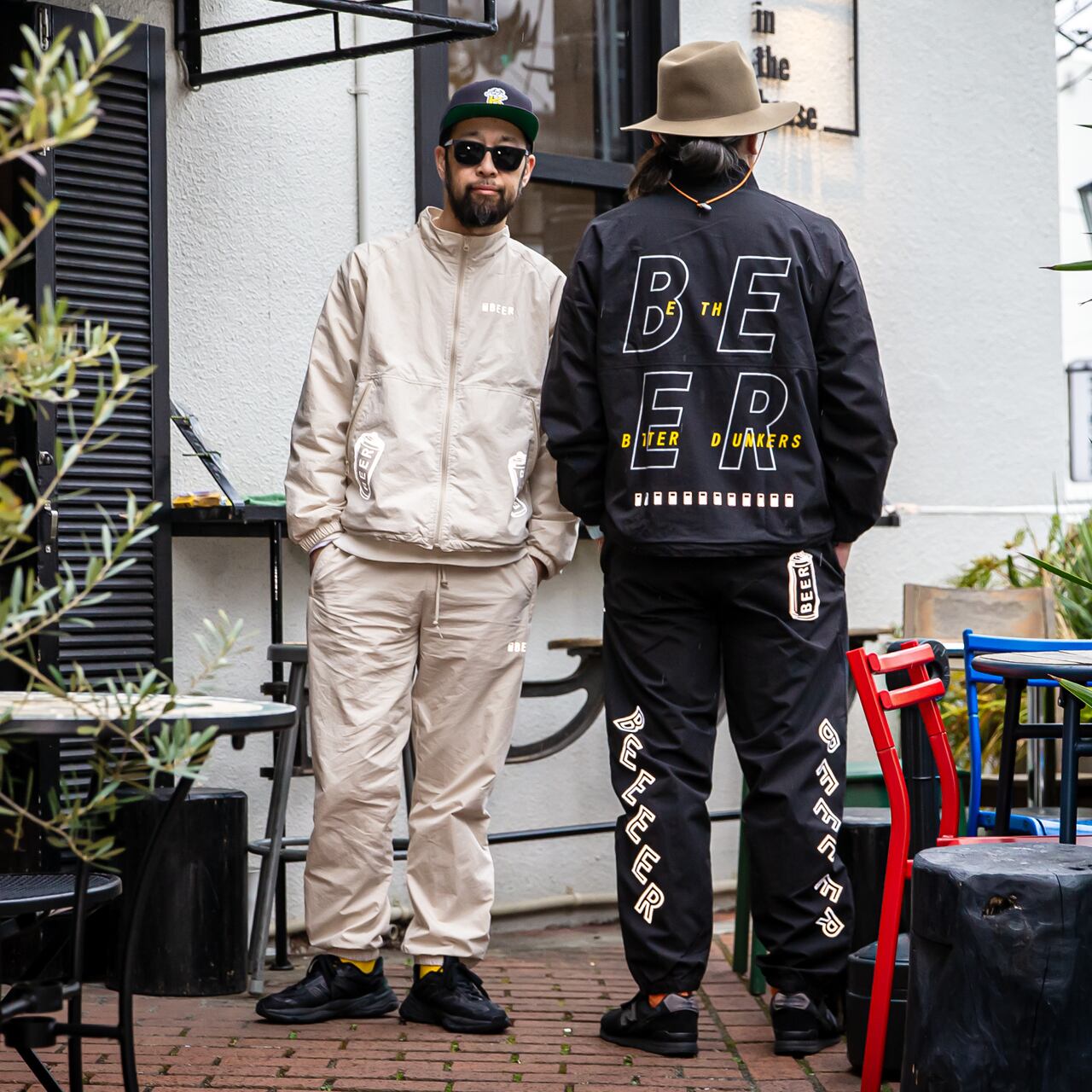 左：182cm/上下L　右:187cm/上下XXL