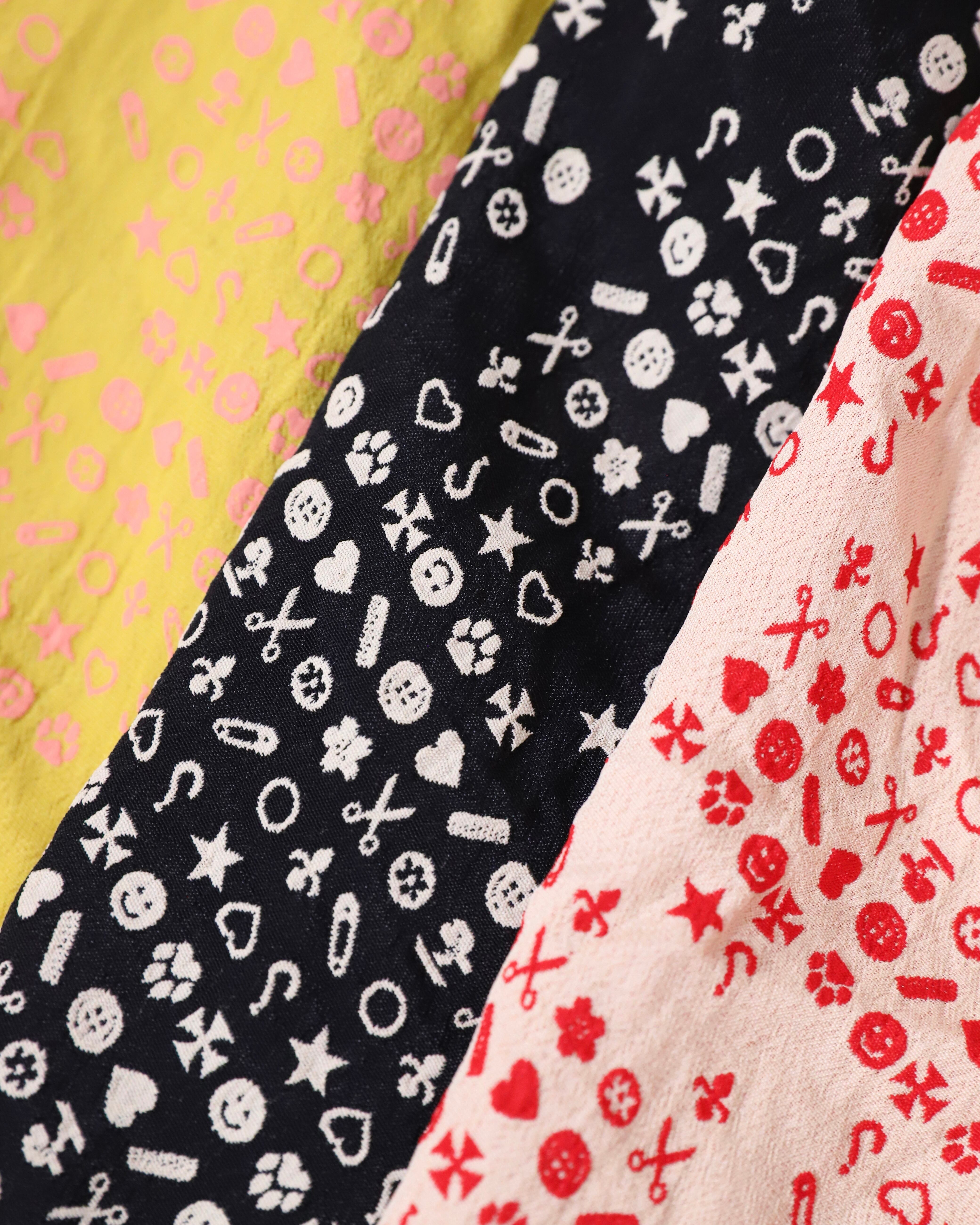 Amber Yellow / Black / Red