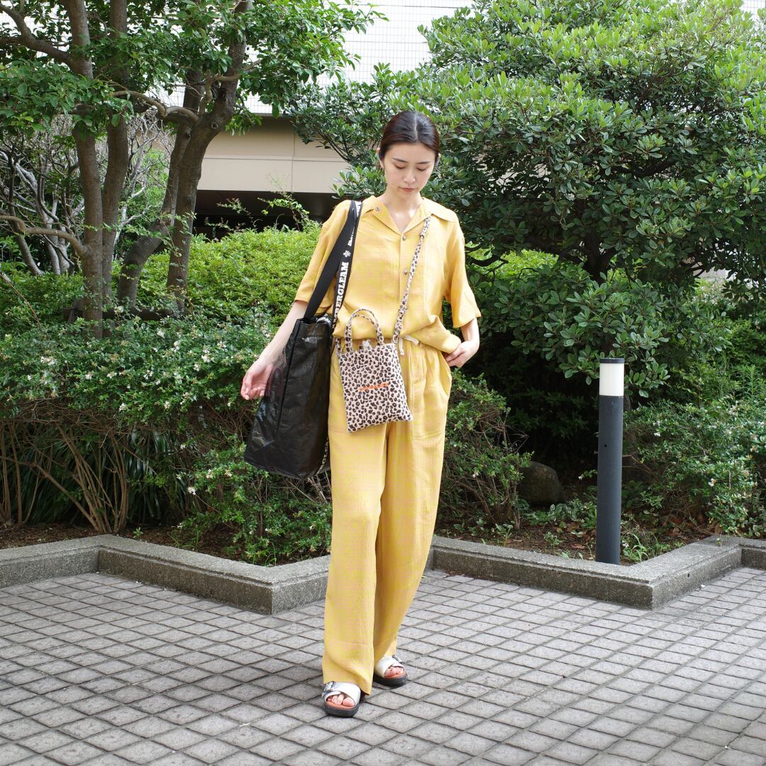 Model: 167cm/Size: MEDIUM/ Color: Amber Yellow