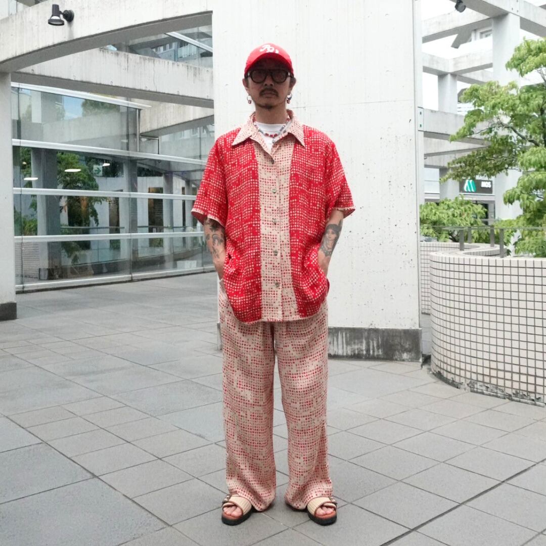 Model: 173cm/Size: MEDIUM/ Color: Red