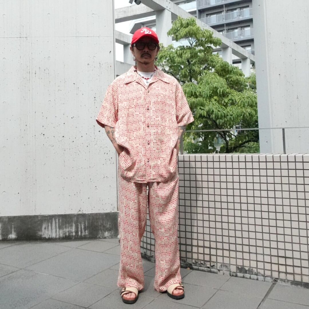 Model: 173cm/Size: MEDIUM/ Color: RED