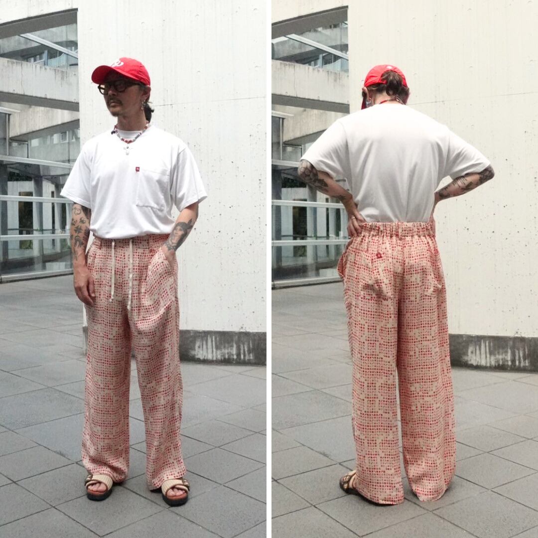 Model: 173cm/Size: MEDIUM/ Color: RED