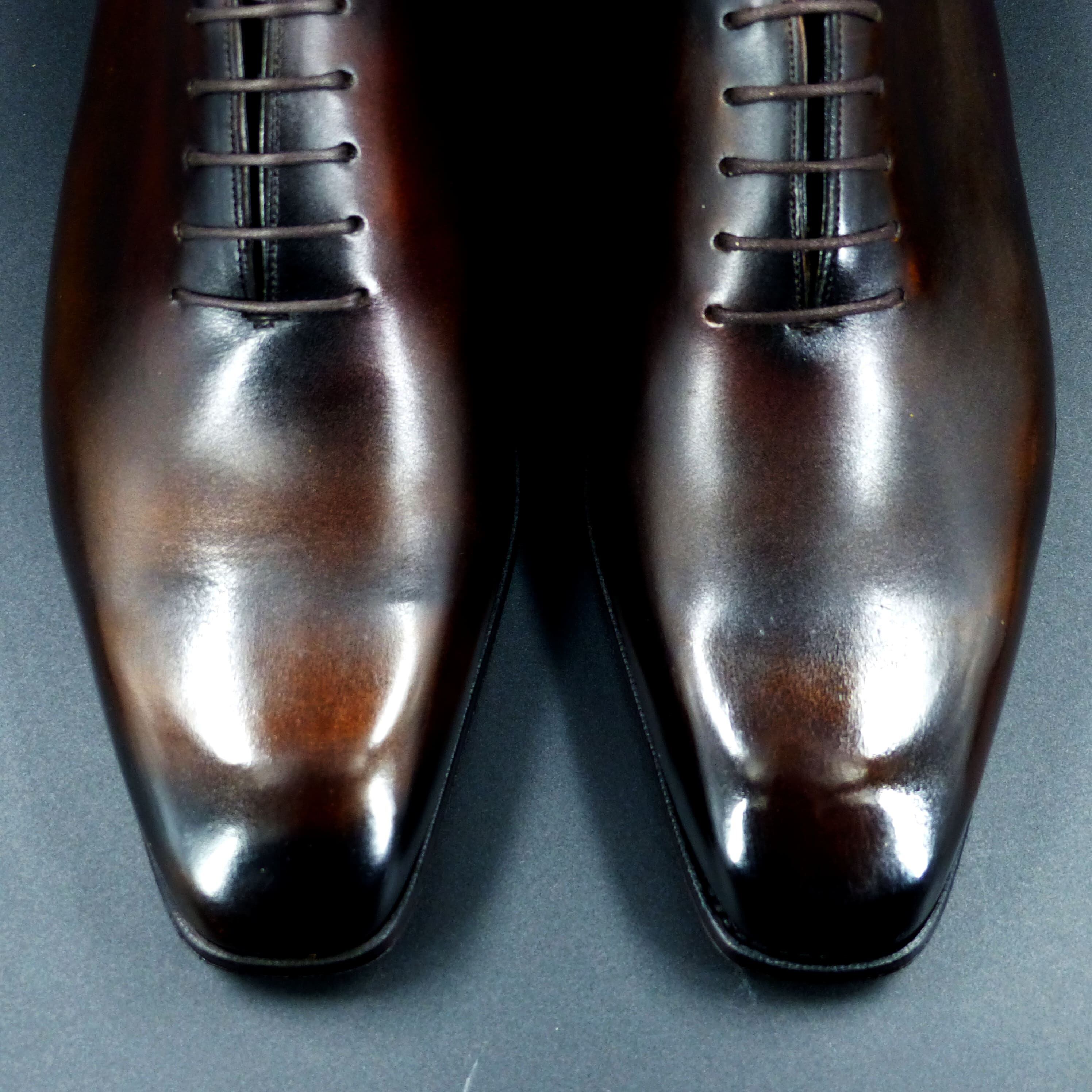 足入れ抜群のスクウェア・トゥ