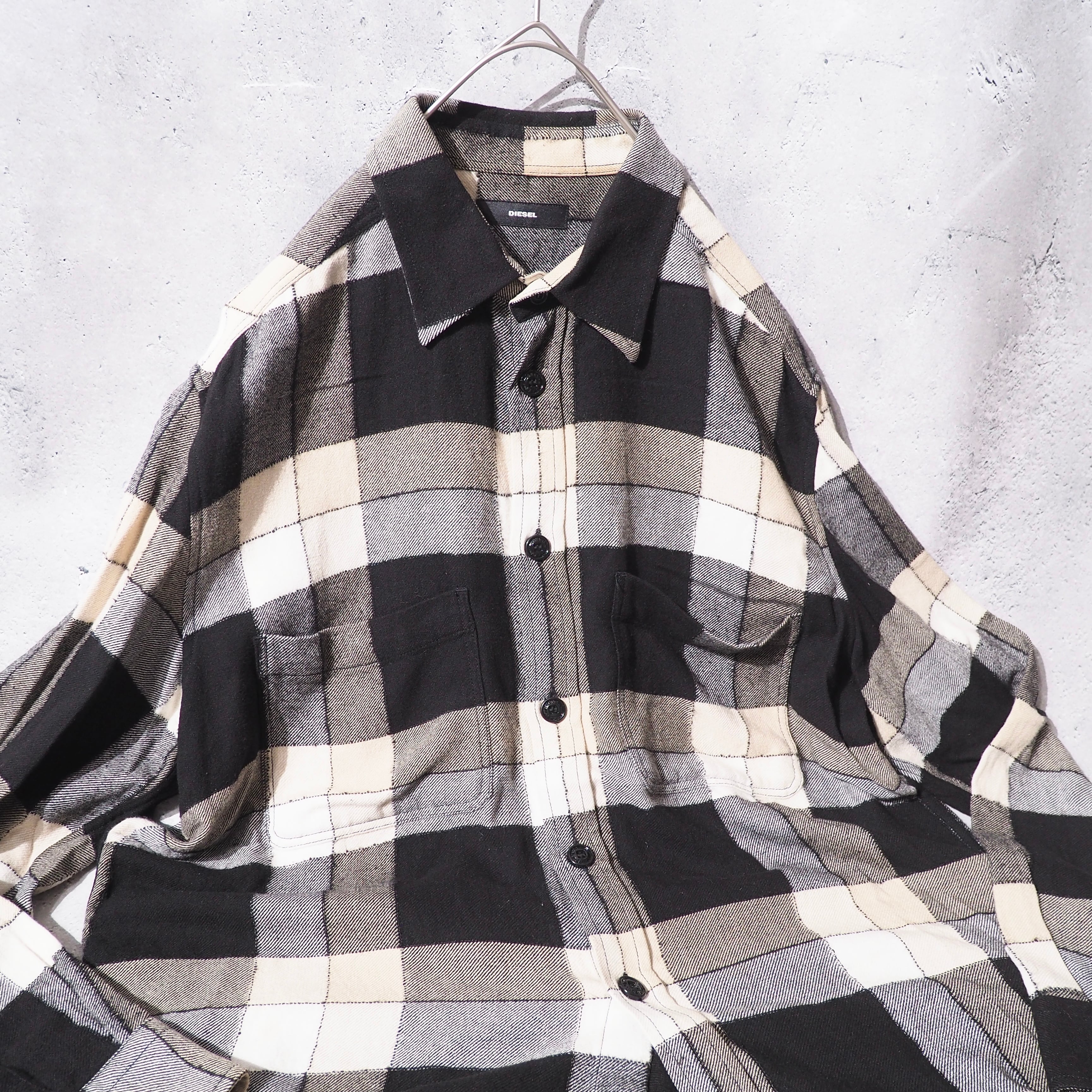 " DIESEL " Irregular Stitched × Embossed Monotone Check Shirt