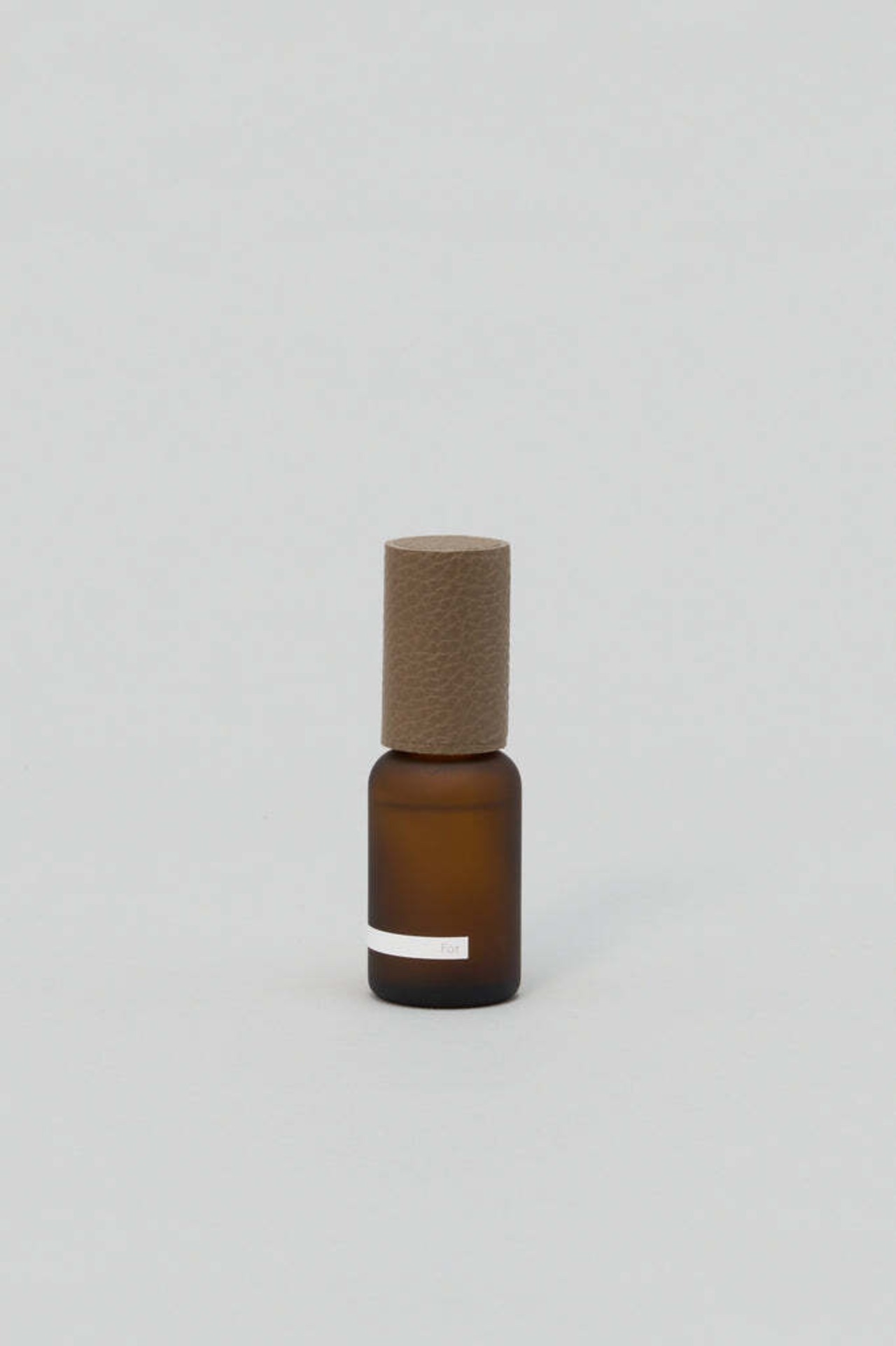 _Fot - fragrance spray 03 ：03｜フレグランススプレー／空間用フレグランス／オブジェのような佇まい／日常使い／日本製
