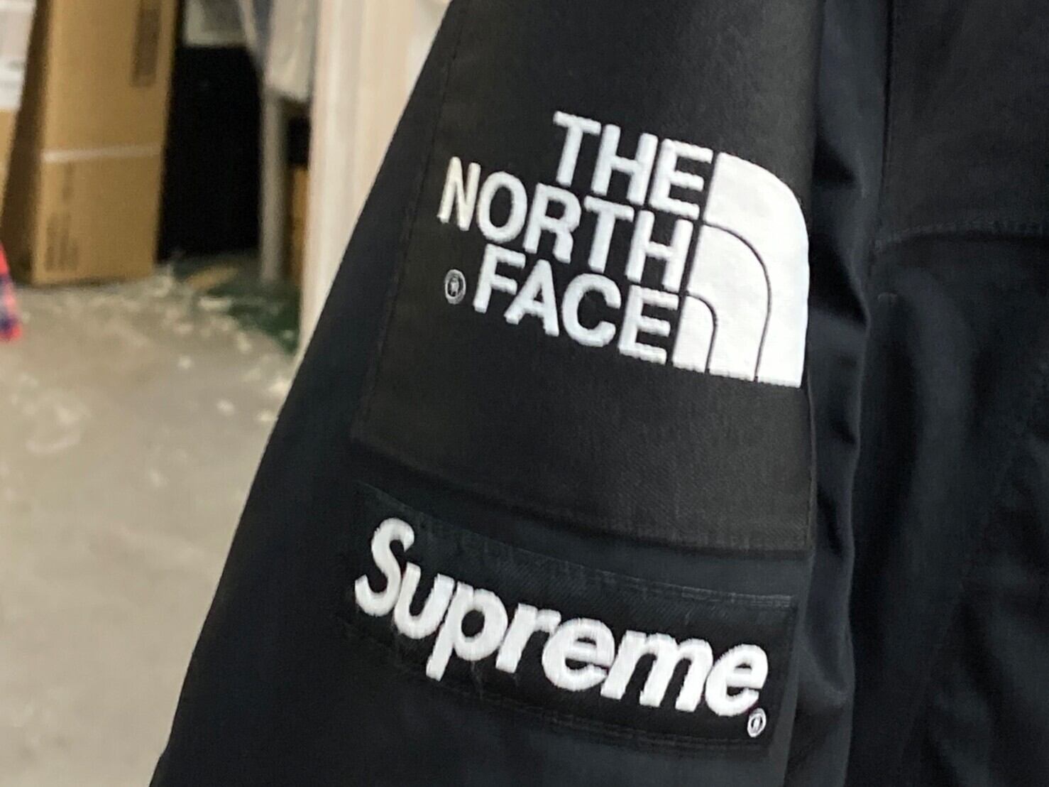 Supreme × NORTH FACE ARC LOGO MOUNTAIN PARKA BLACK MEDIUM Supreme × NORTH FACE ARC LOGO MOUNTAIN PARKA BLACK MEDIUM