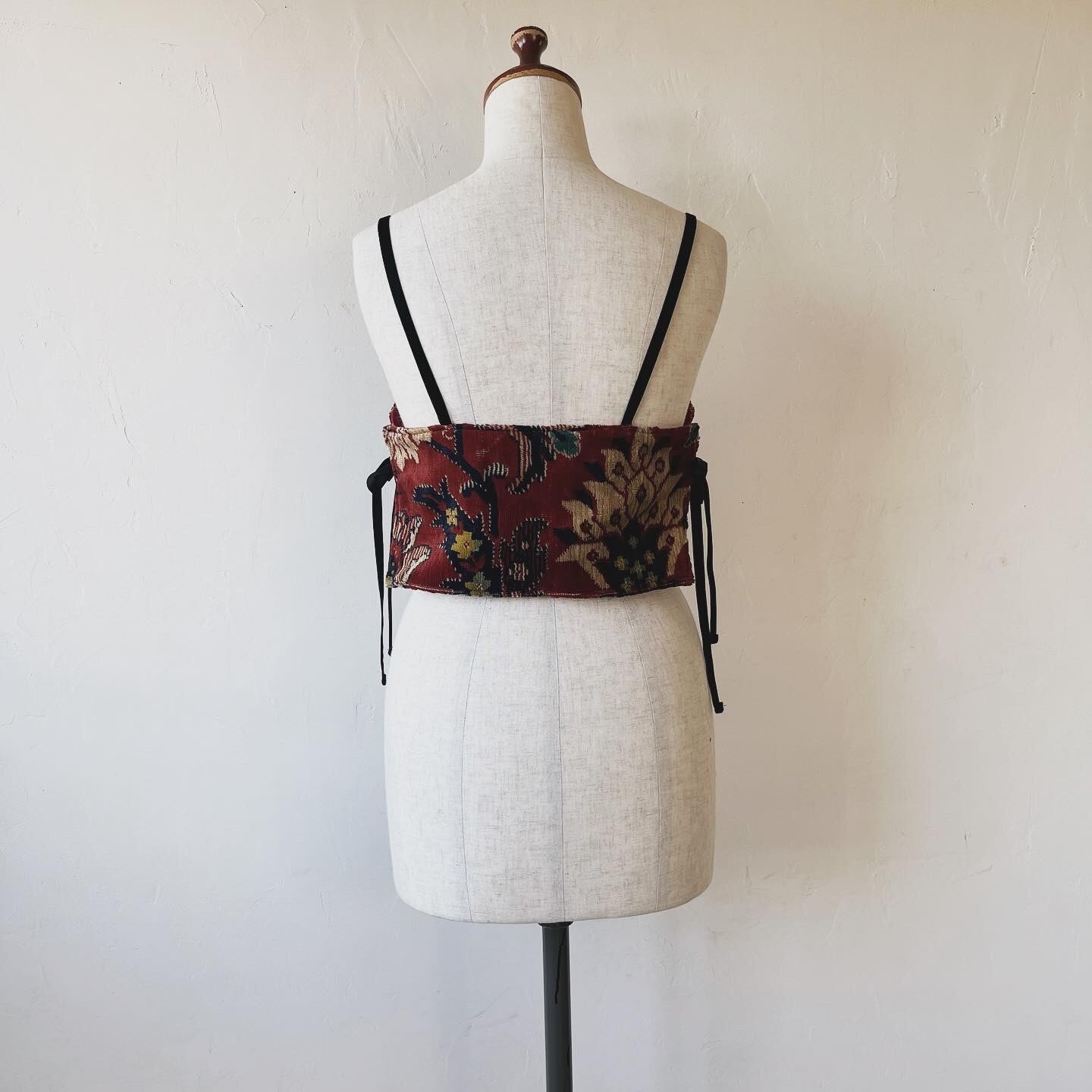 KILIG vintage original rug bustier | KILIG vintage KILIG vintage original rug bustier | KILIG vintage