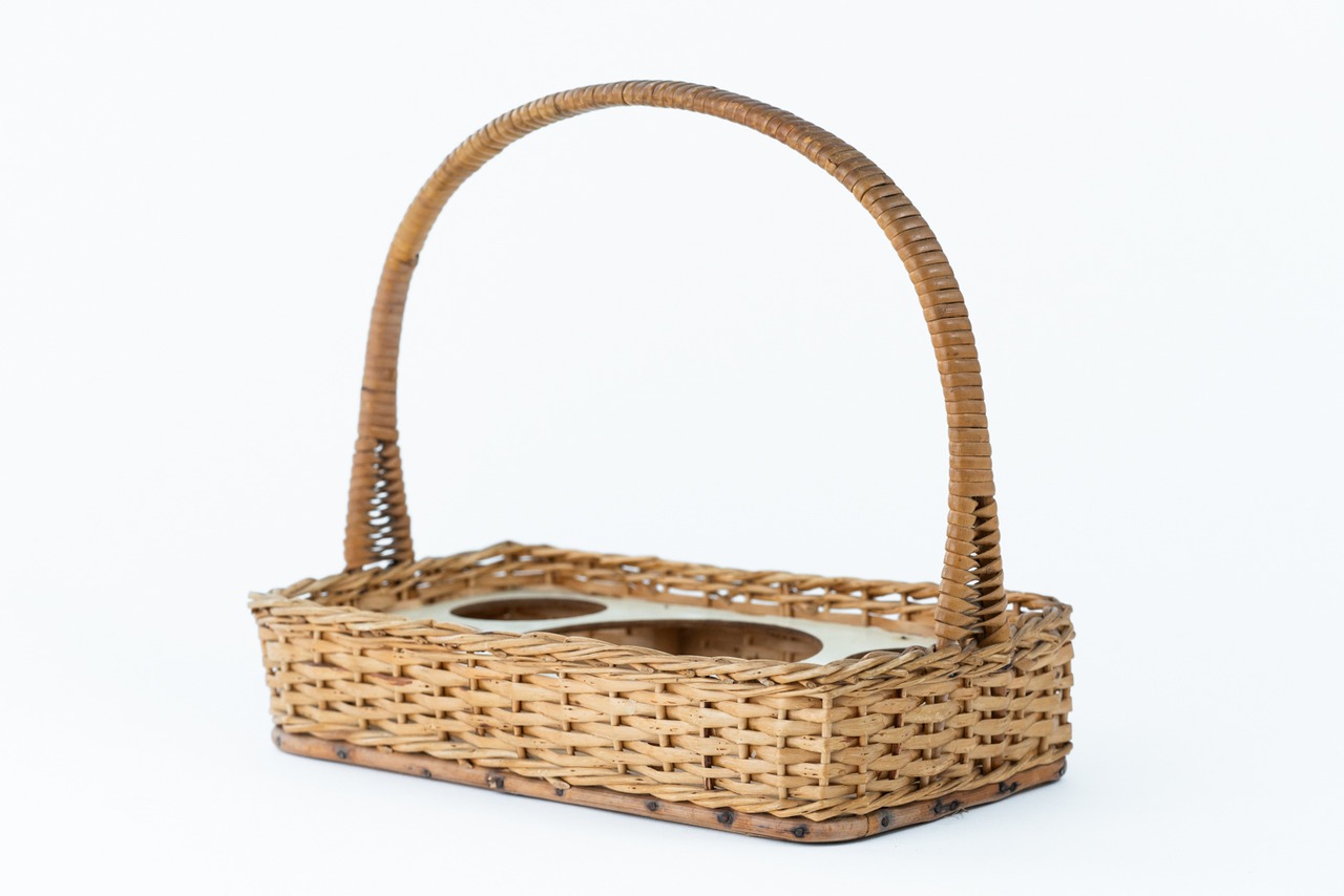 Saara Hopea | Glass Pitcher Set with Basket