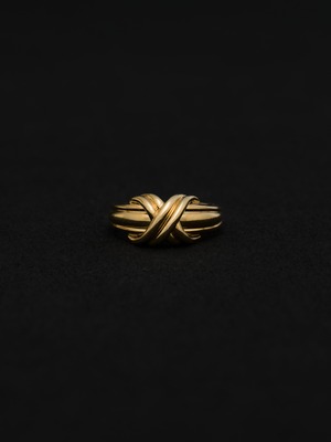 Signature Ring