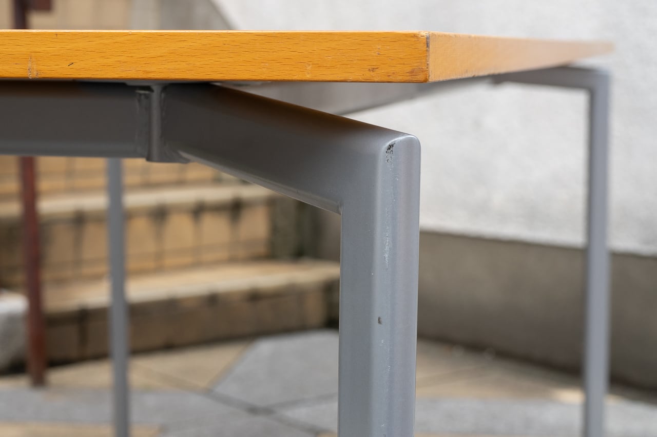 LAMMHULTS ダイニングテーブル | トリノス-torinoth- | 新宿区神楽坂の