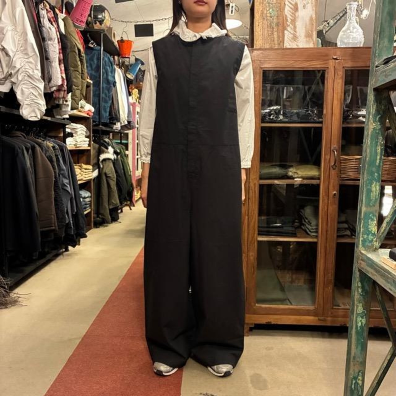 UNIVERSAL TISSU Cotton Lyocell Brushed Washer Broad Boat Neck Overalls, Black