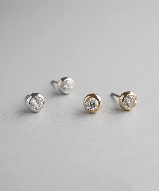 【日本製】パッローネジルコニアチタンポストピアス