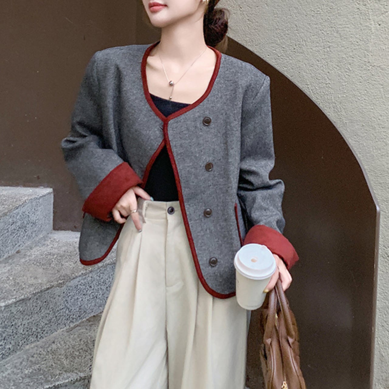 Contrast color design short jacket S659