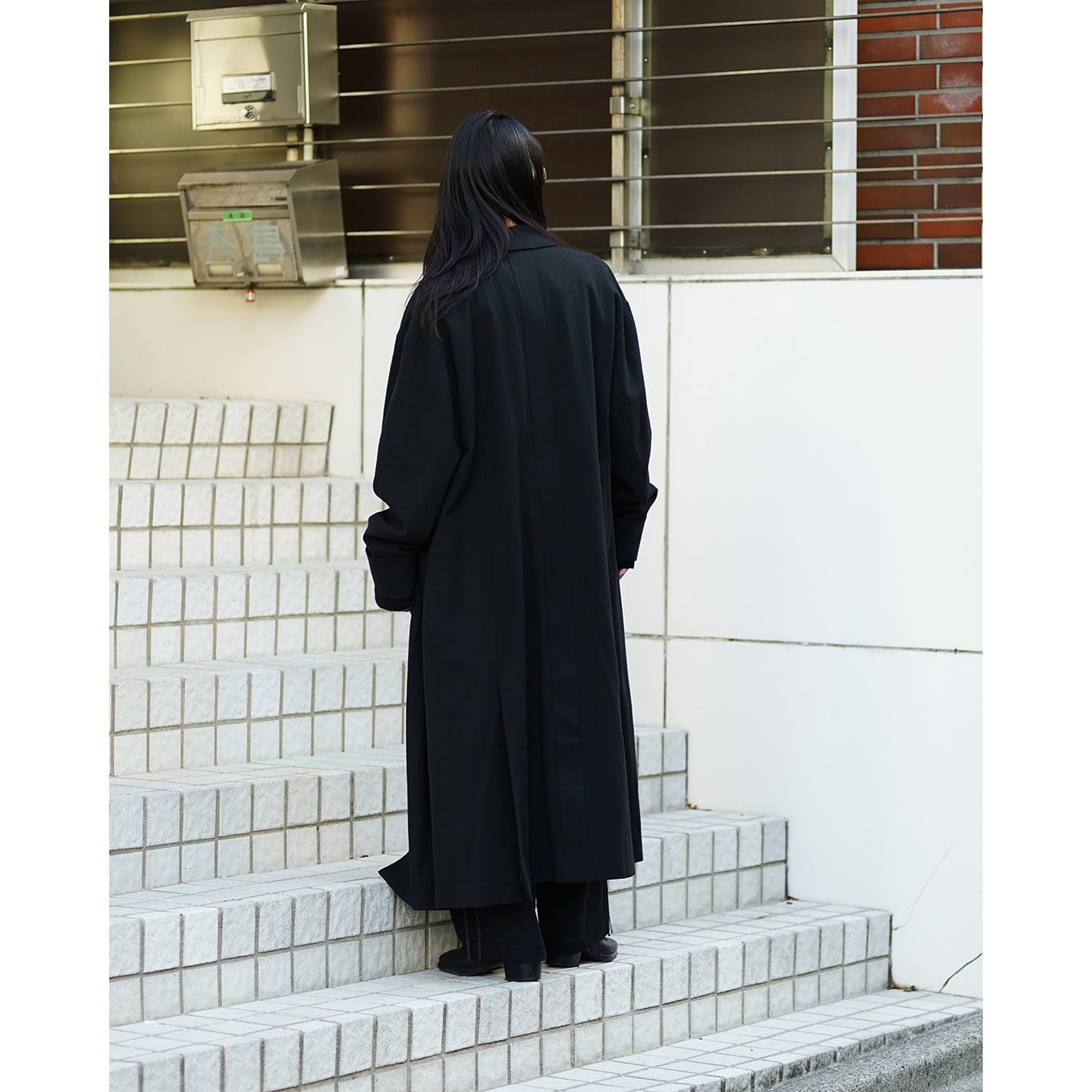 kujaku] (クジャク) C-530 Double Cuﬀ Long Chester Coat | Clique