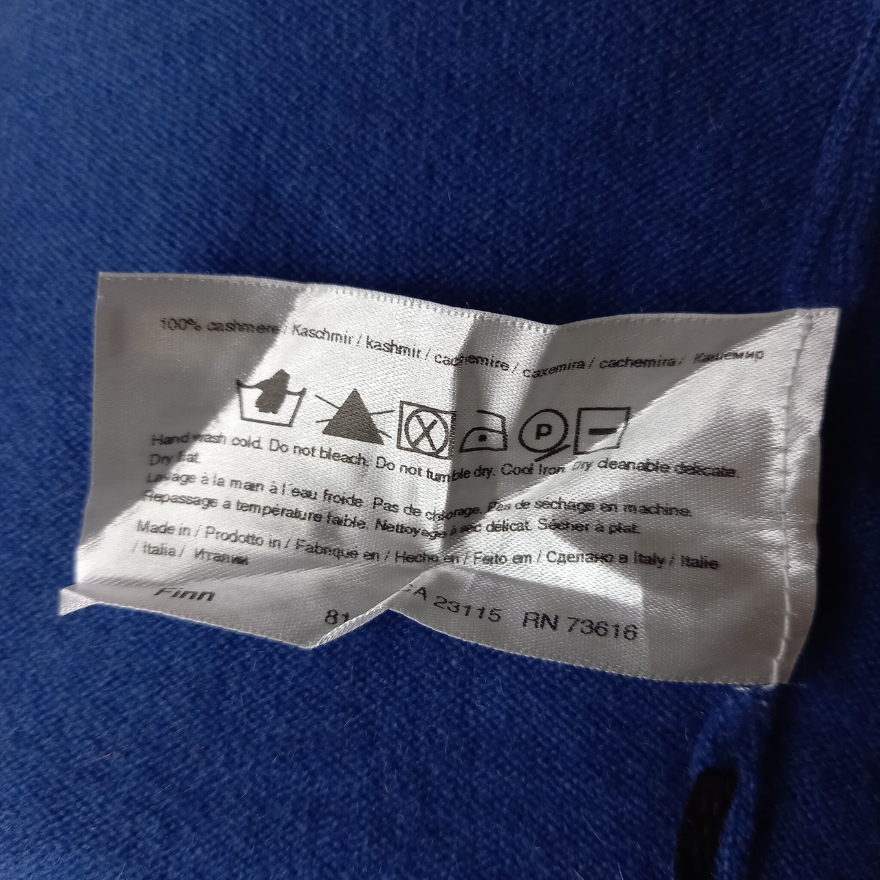 イタリア製　HUGO BOSS　ジップアップ　カシミヤニット　セーター　無地　ブルー　XL