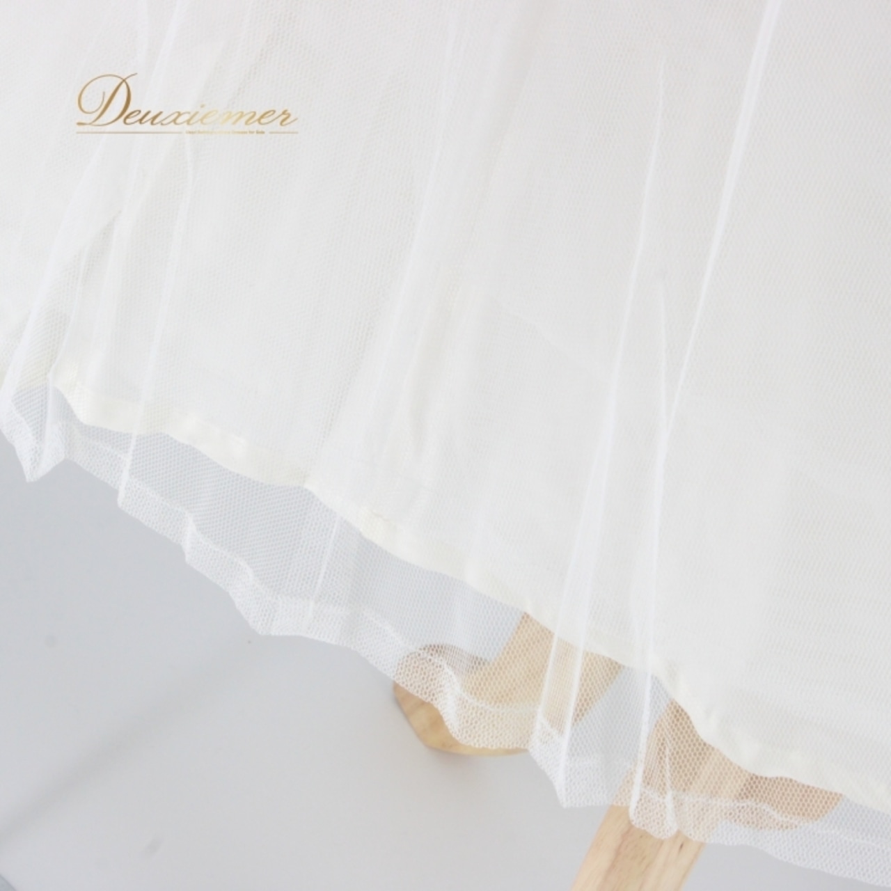 社交ダンス 衣装 スタンダード パニエ ペチコート スカート レッスンウェア レディース ホワイト系 無地 チュール シンプル 白 ボリューム ダンス用 スカート フレア ボリューム感 おしゃれ エレガント 体型カバー ストレッチ フィット感 快適 透け感 ドレスインナー 発表会 レッスン 練習用 多様性 通気性 上品 お揃い 組み合わせ アクセント