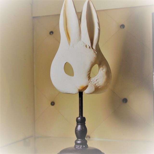 不思議なウサギの仮面 ラビットマスク　オーナメント【ラビット】