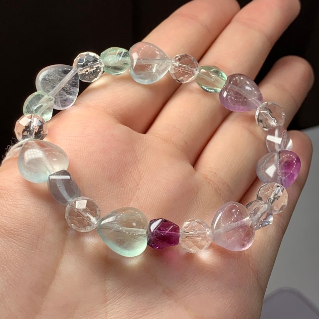 no6.フローライトハートデザインブレスレット