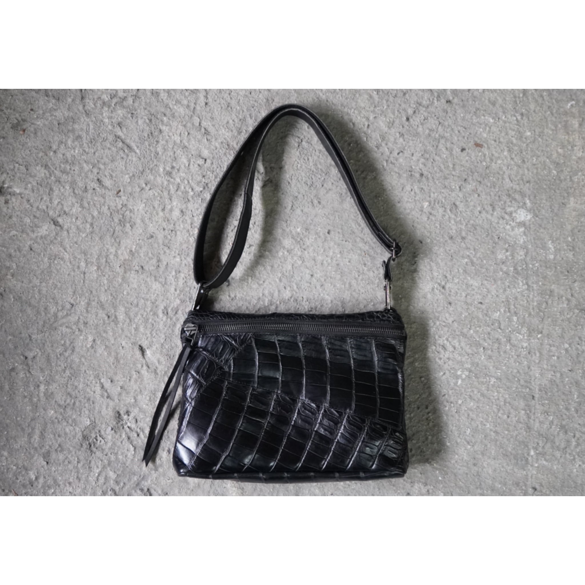 GP19_【re;model】mini shoulder bag_CROCODILE PATCH_black