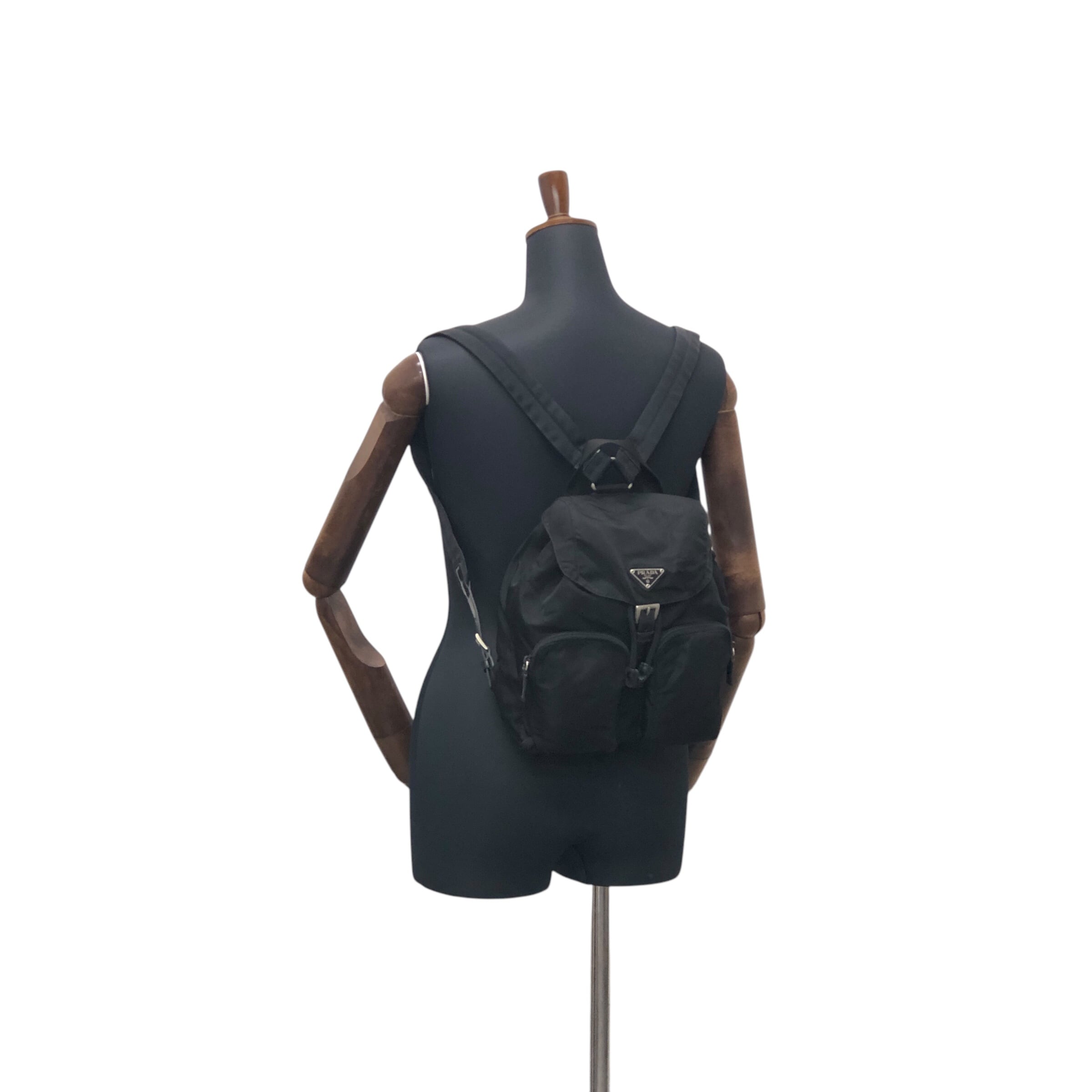 PRADA プラダ バックパック ブラック トライアングルロゴ PRADA プラダ バックパック ブラック トライアングルロゴ