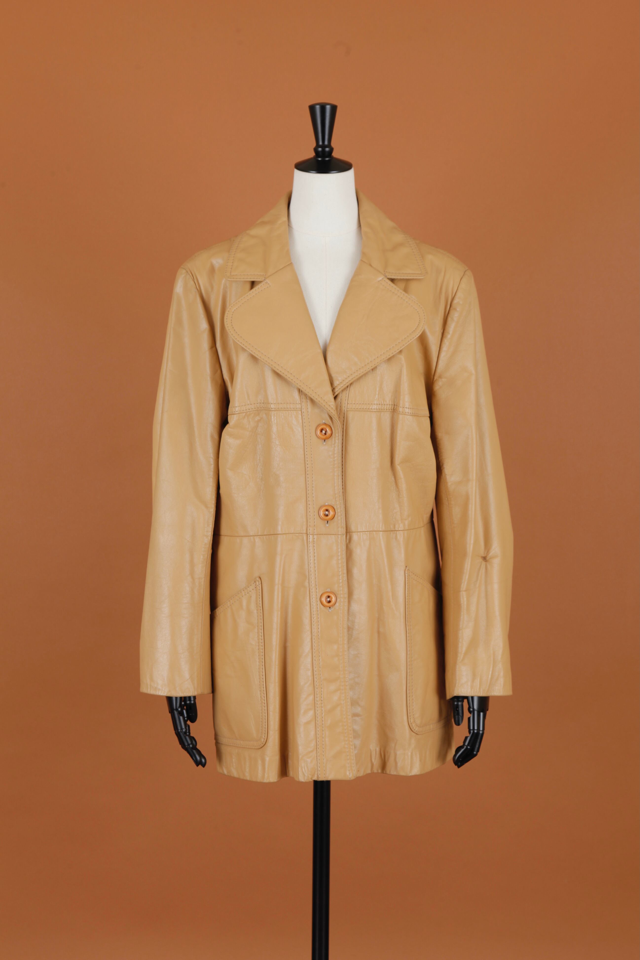 1970s Flower lapel leather jacket | quaint vintage secret