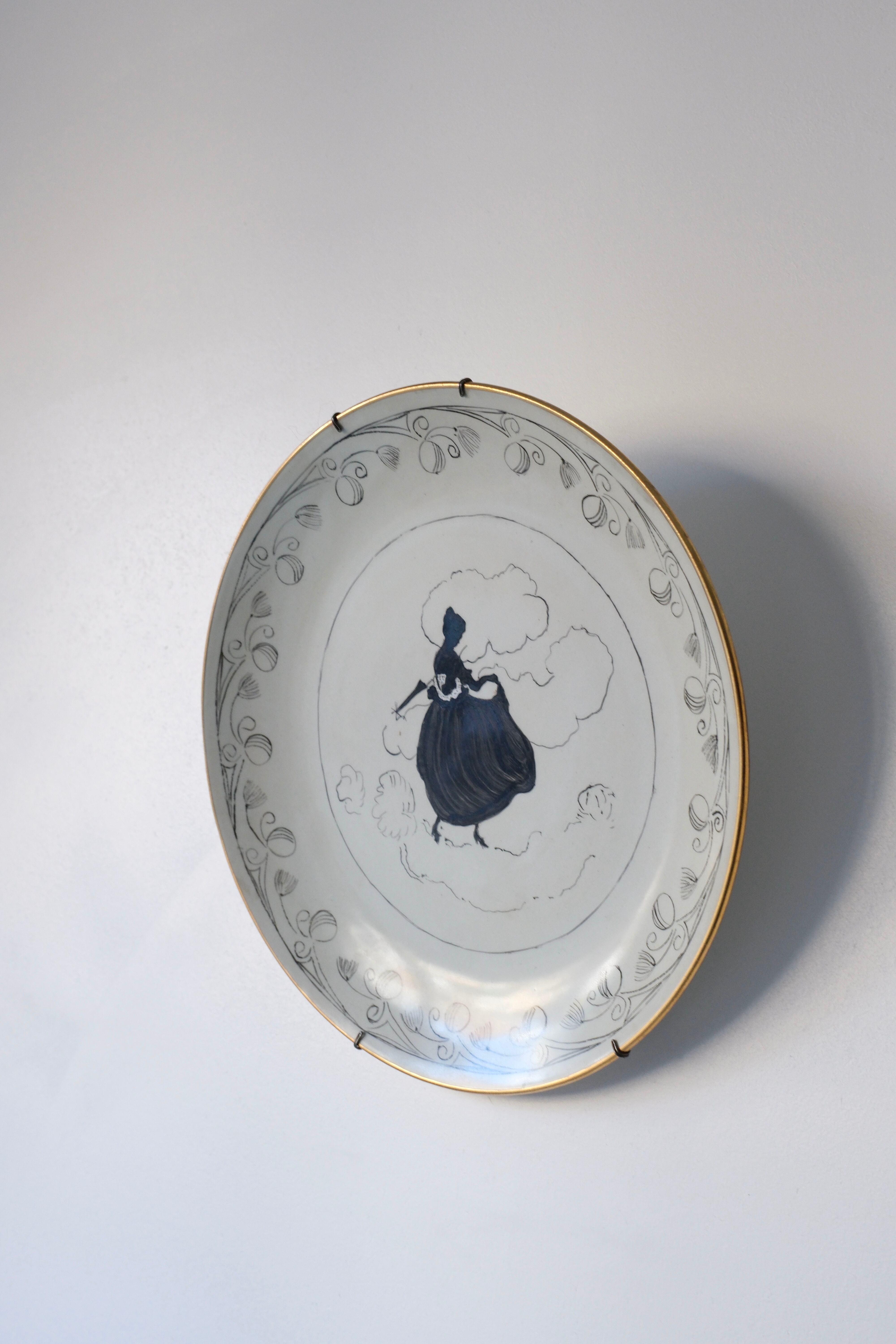 Beautiful hand-painted plate | QUARTER PAST FIVE