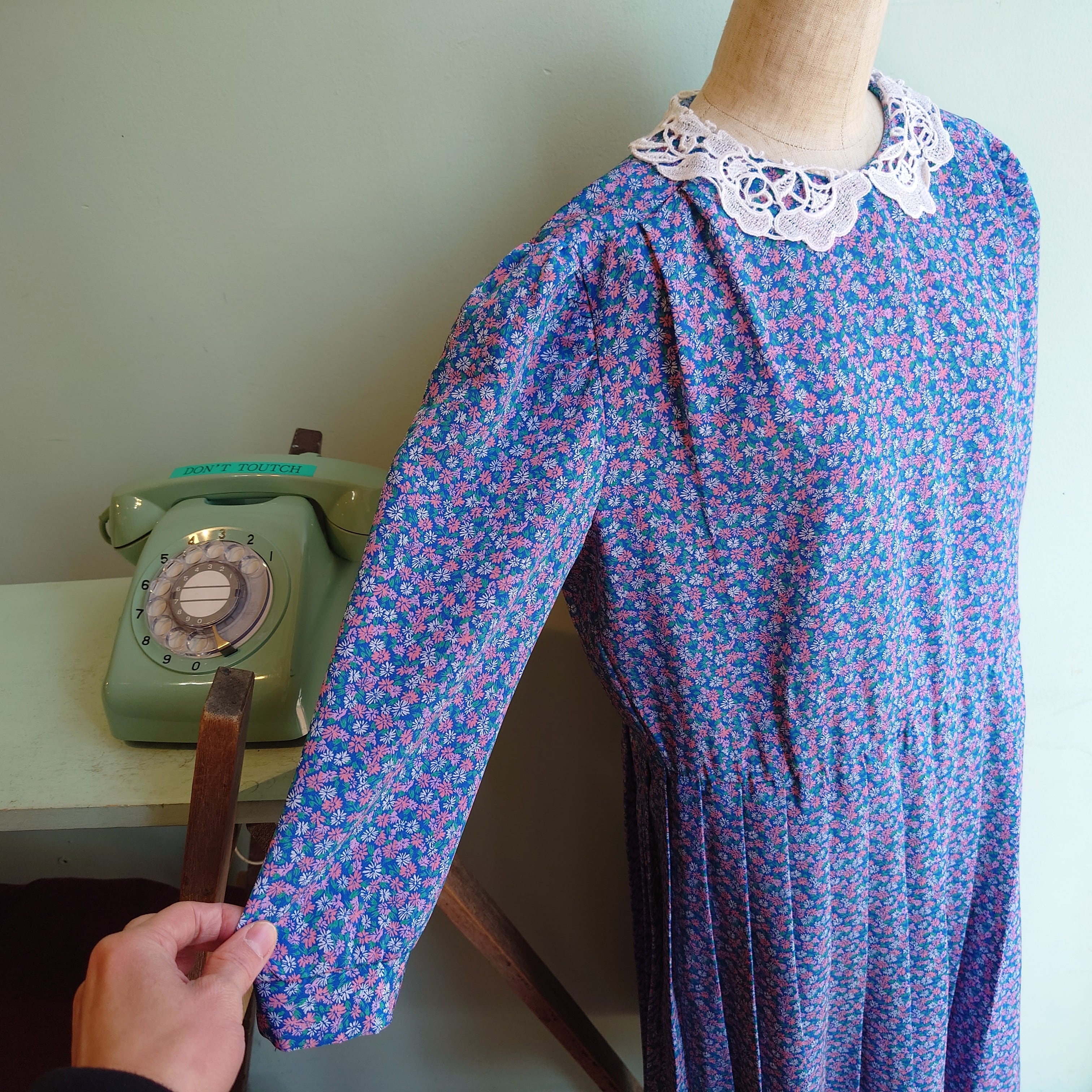 LISA PETITES 80s vintage 花柄 レース ヴィンテージドレス プリーツ