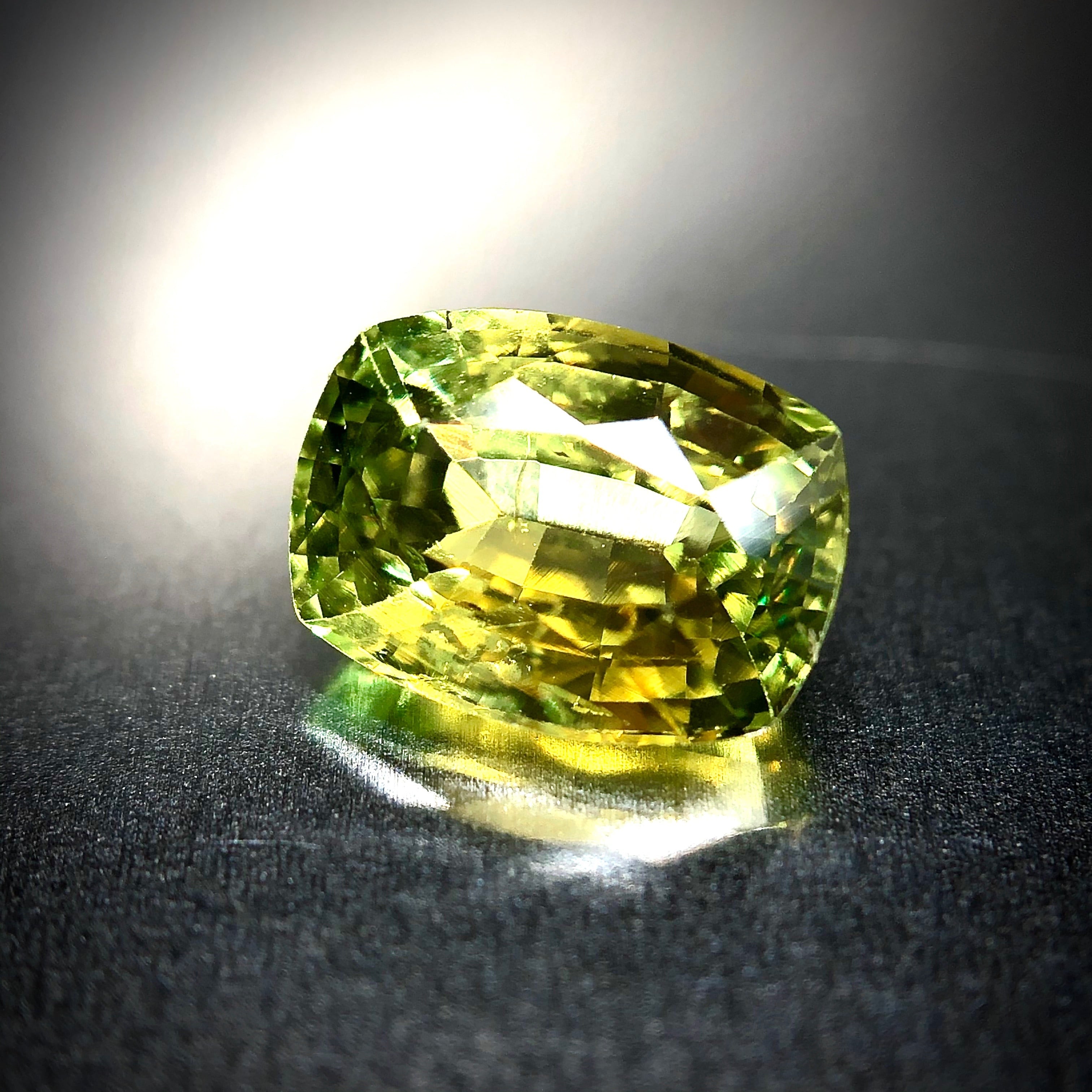 ビビッドなカナリーイエロー 1.49ct 天然 イエローサファイア | Frederick’s Gems&Jewelry powered by BASE