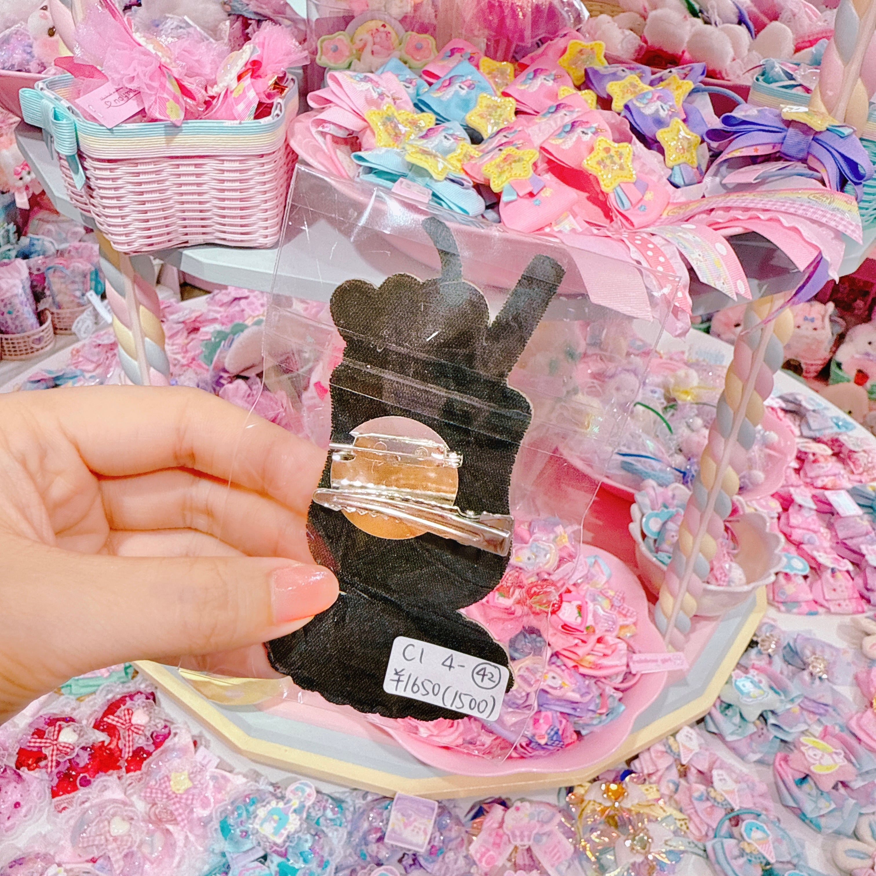 【C1】4-42クリップブローチ