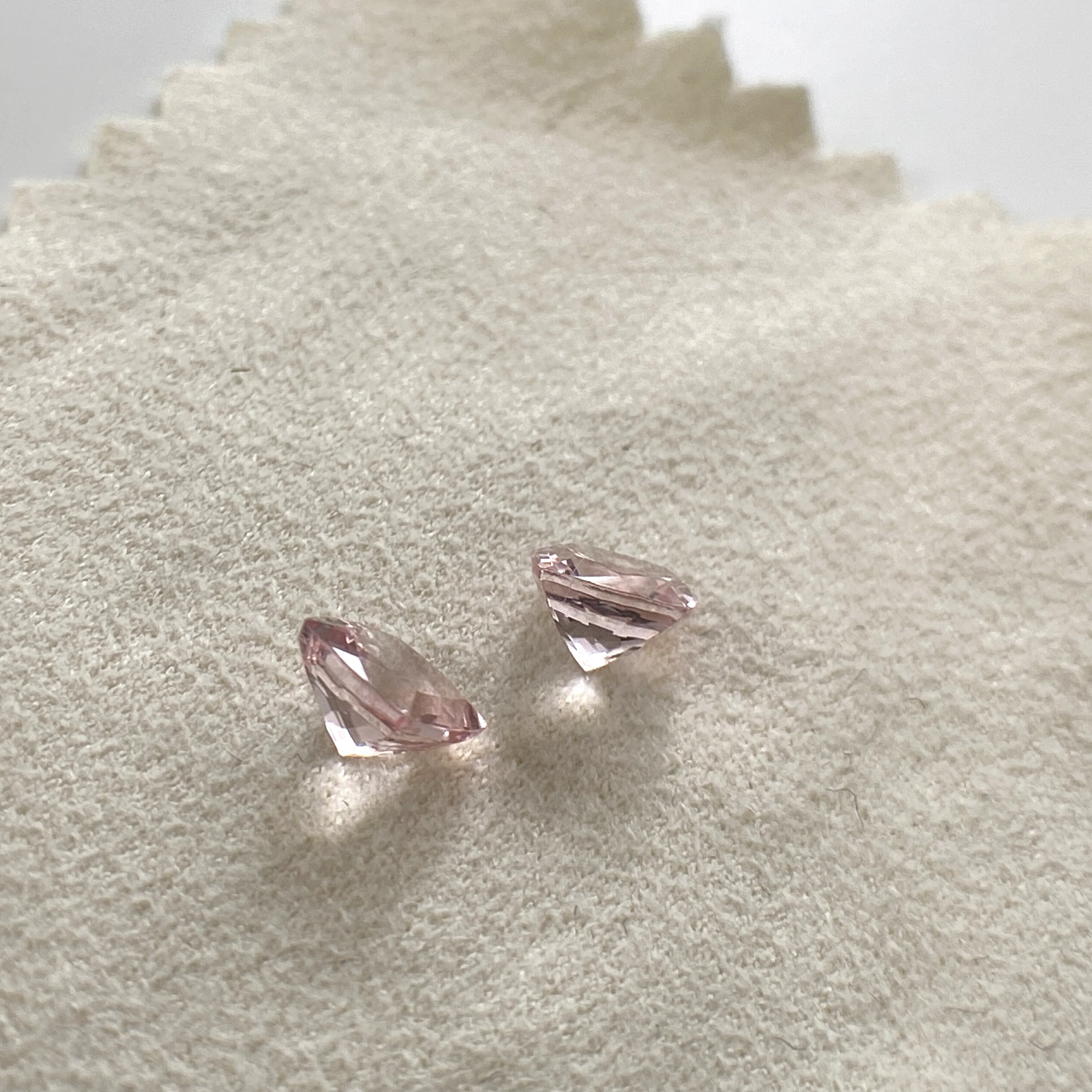 Morganite 0.85ct /2pc モルガナイト kg-0078