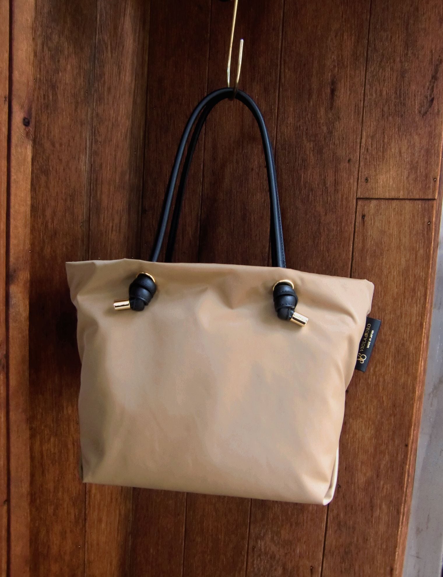 VIOLAd'ORO ：ノットハンドルナイロントート 