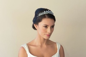 【teardrop】Tiara（ ivory & co）